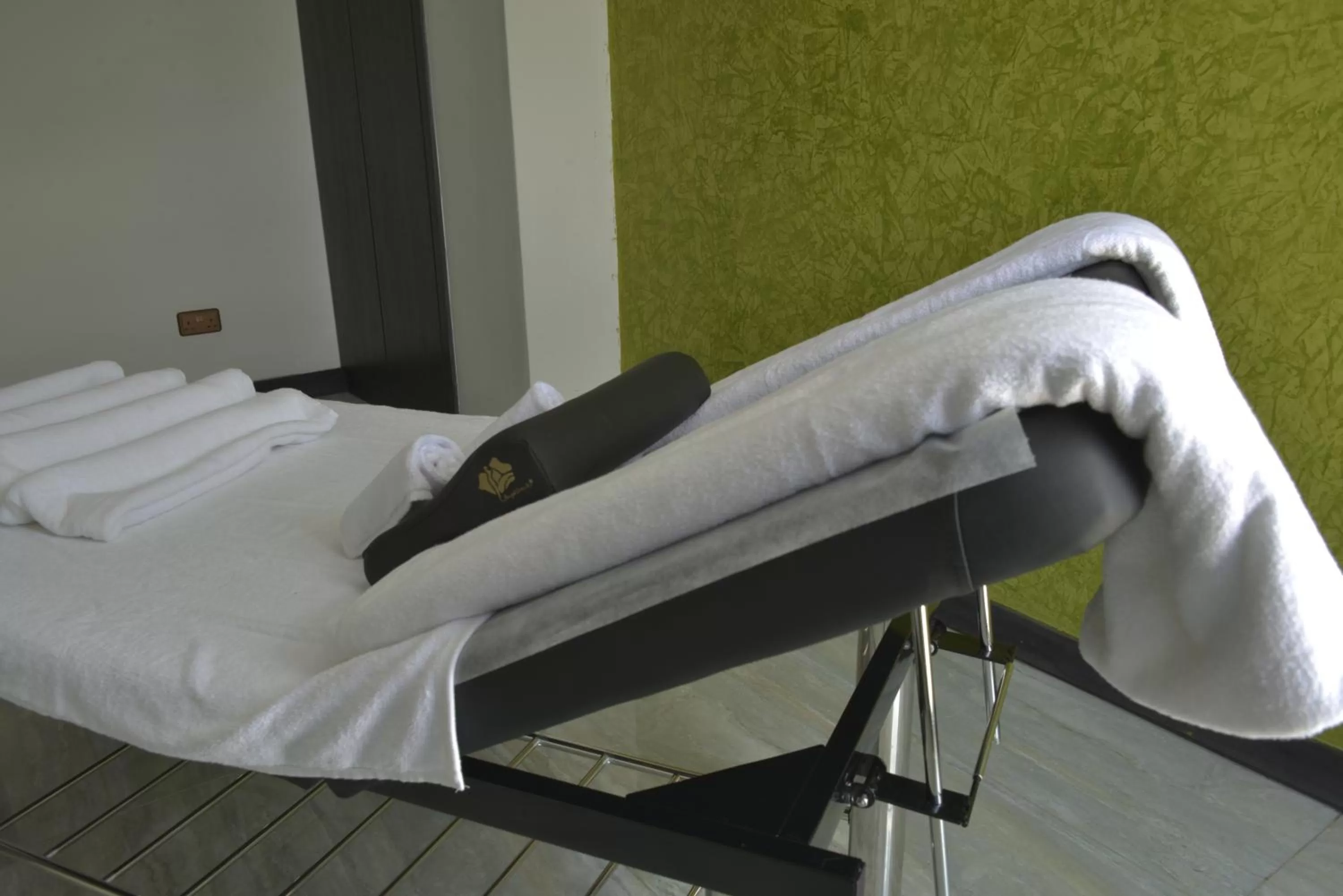 Spa and wellness centre/facilities in La Maison Royale