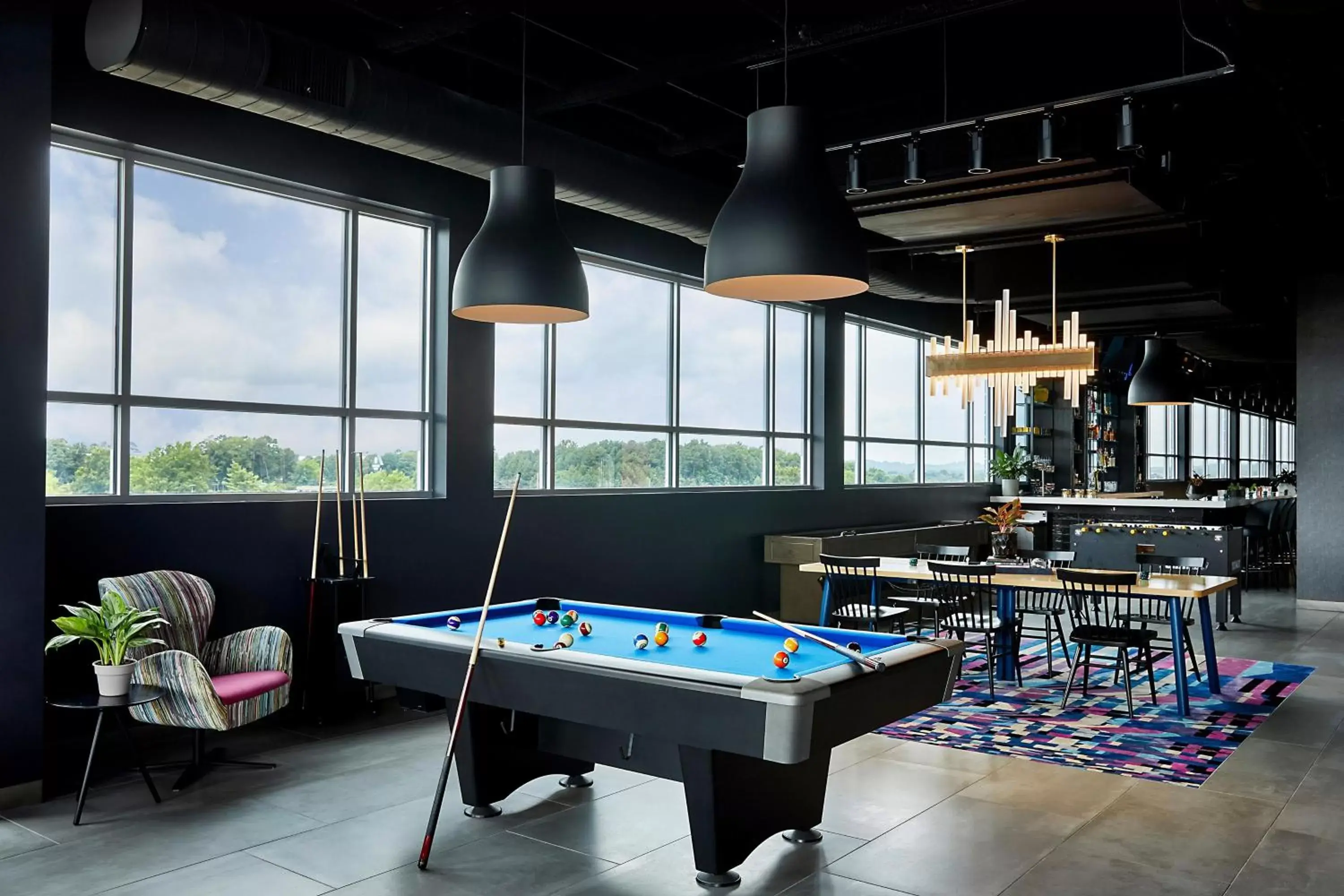 Lounge or bar, Billiards in Aloft Chattanooga Hamilton Place
