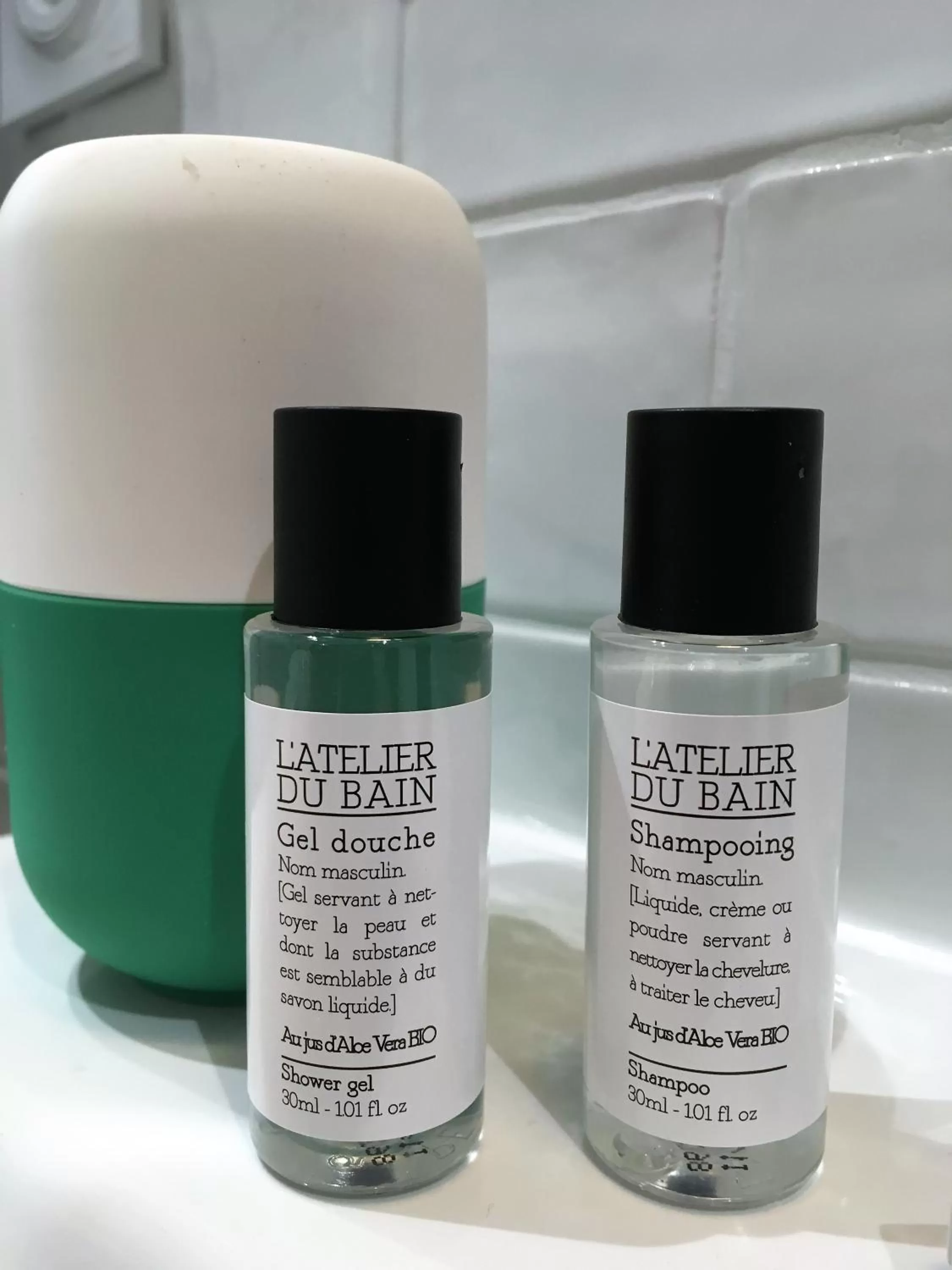 Bathroom in La Suite de l'Abbaye - climatisation et petit dej