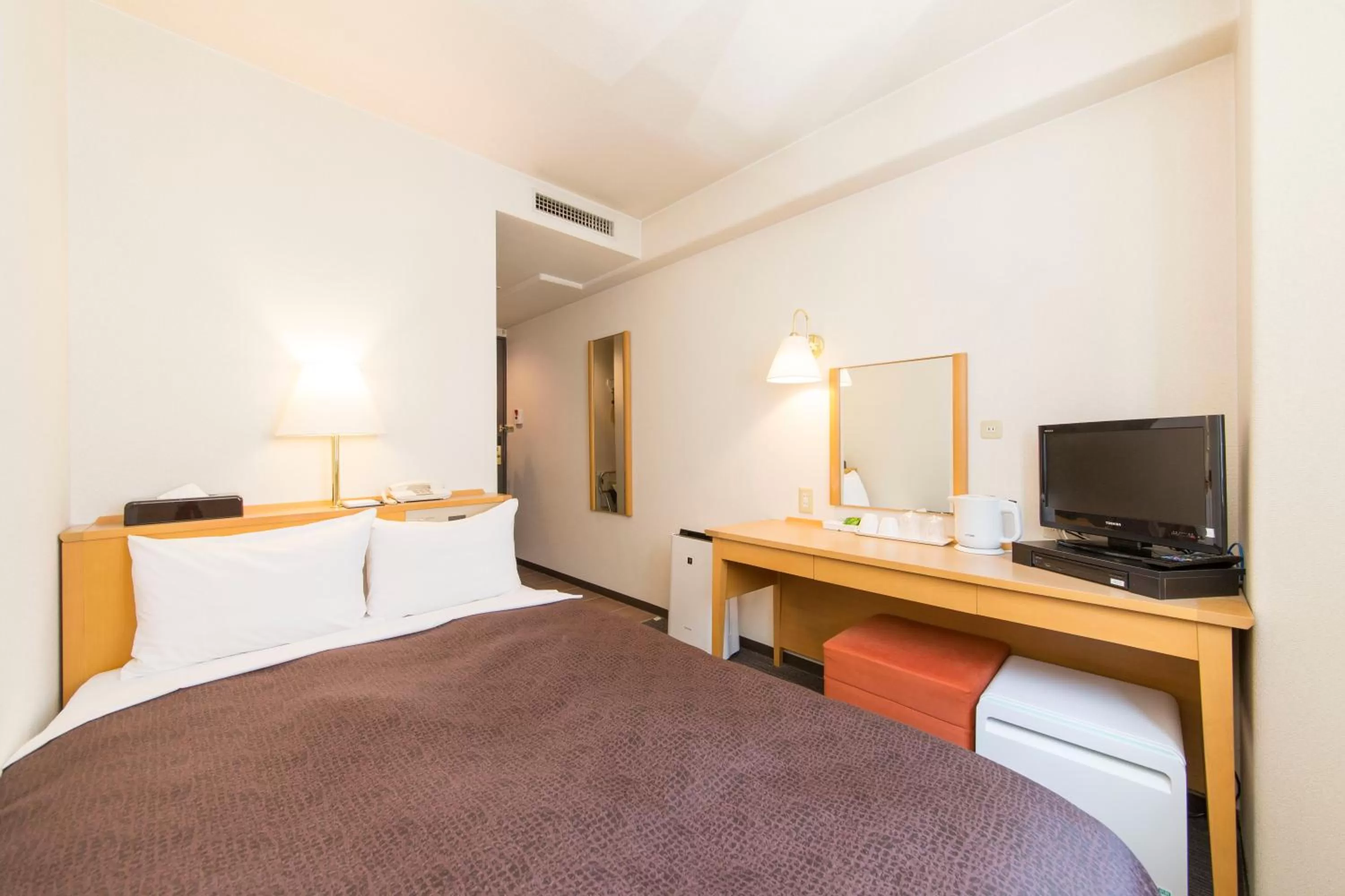 Double Room with Small Double Bed - Non-Smoking in Sanco Inn Kuwana Ekimae