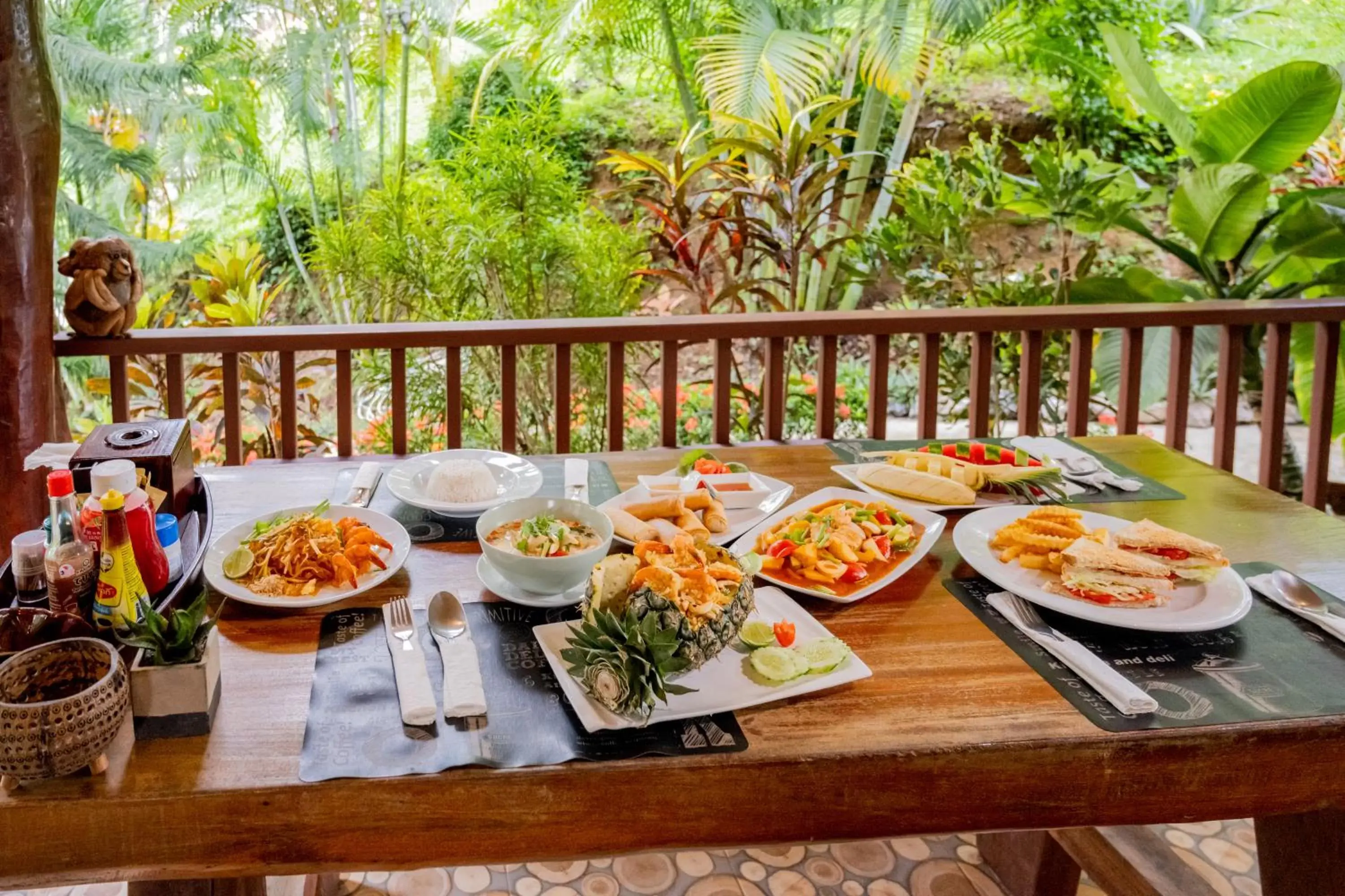 Lunch in Khao Sok River Home Resort