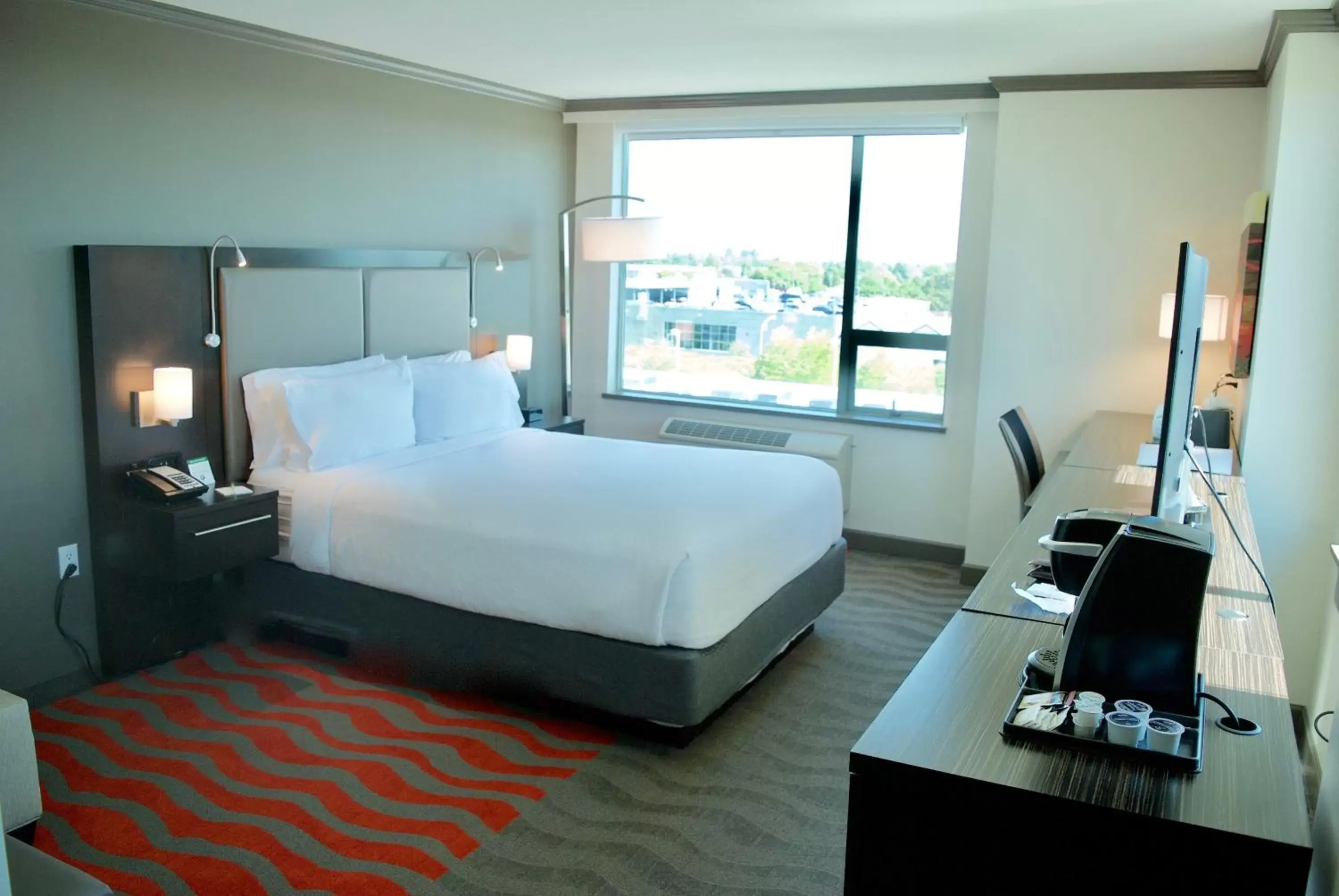 Photo of the whole room in Holiday Inn Vancouver Airport Richmond, an IHG Hotel