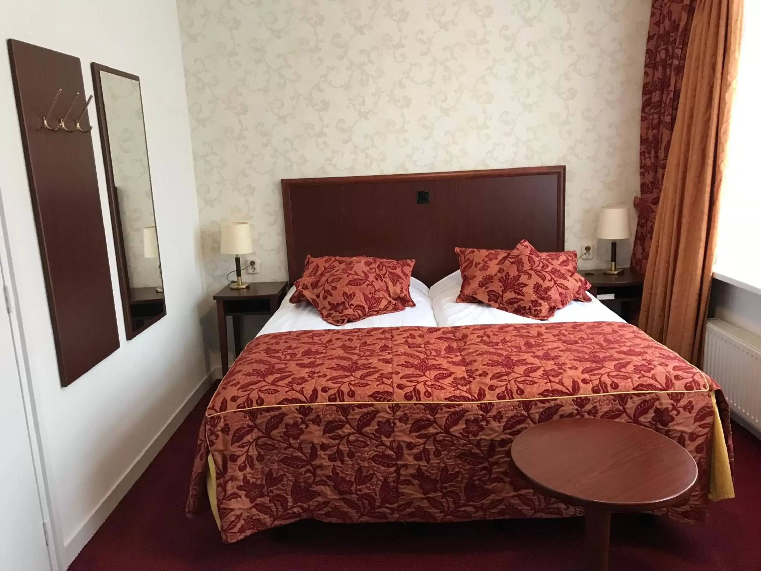 Bed in Hotel Lemmer