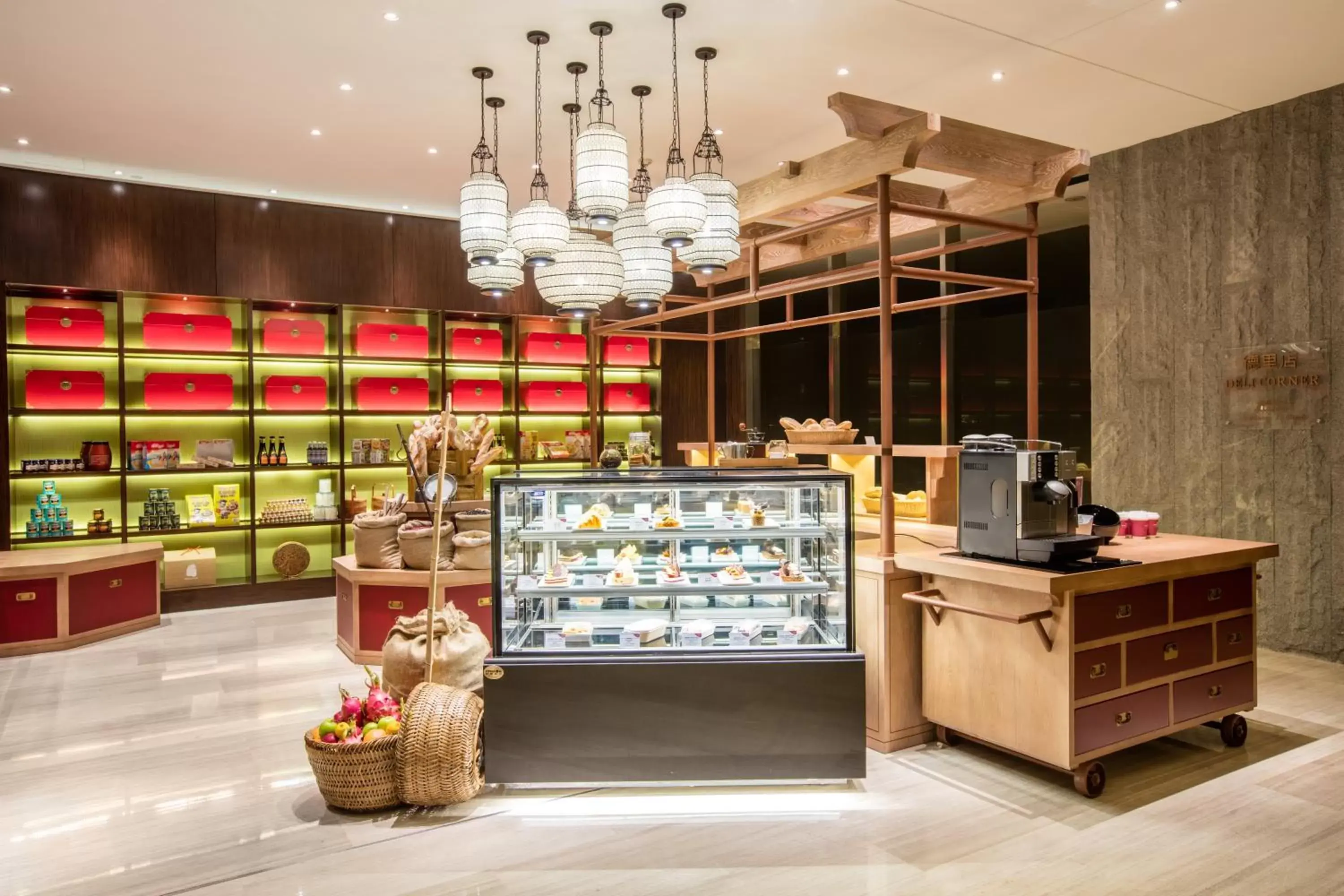 Restaurant/places to eat in Crowne Plaza Nanjing Jiangning by IHG Restaurant/places to eat in Crowne Plaza Nanjing Jiangning by IHG