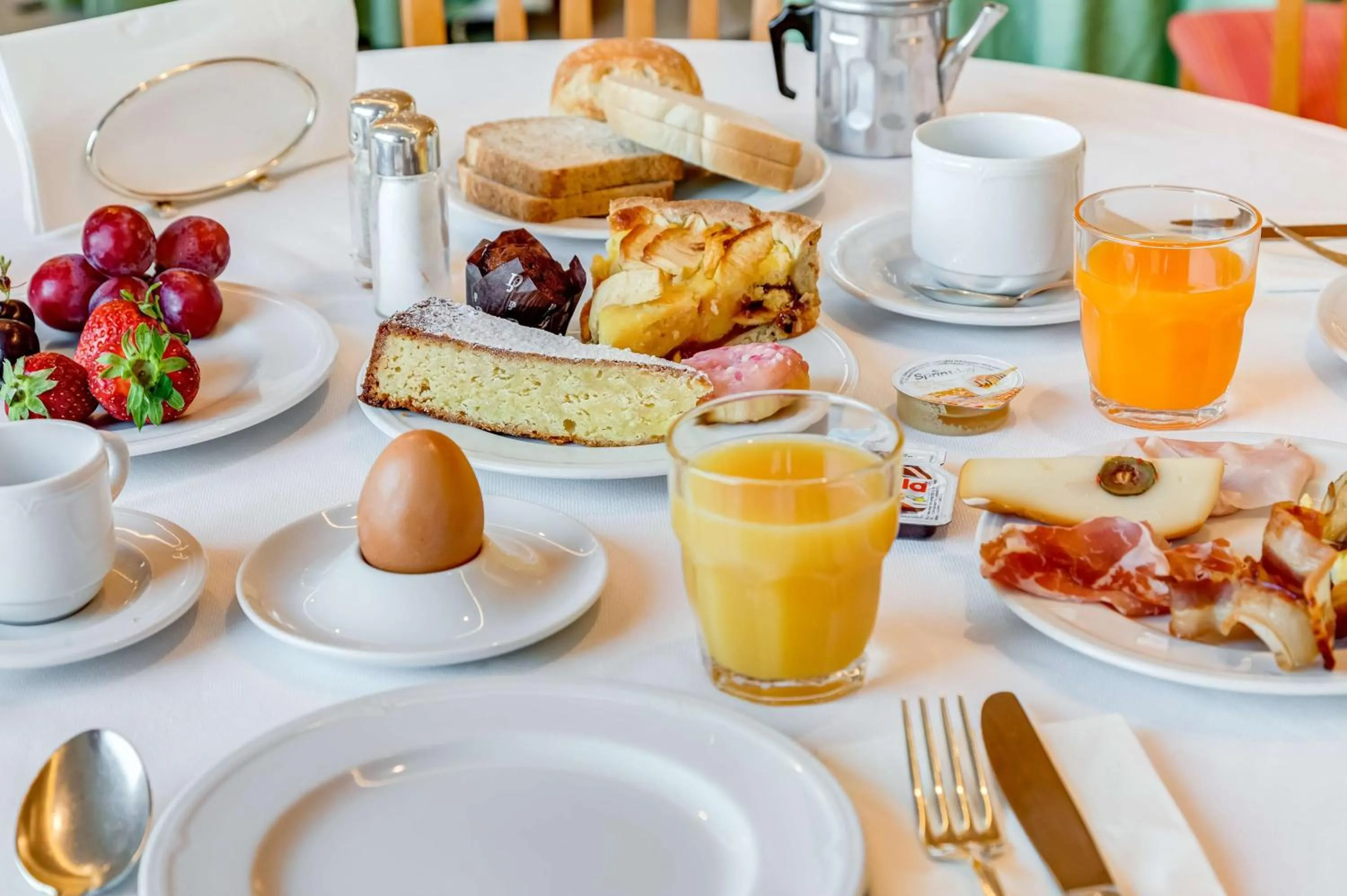 Breakfast in Best Western Hotel La Solara