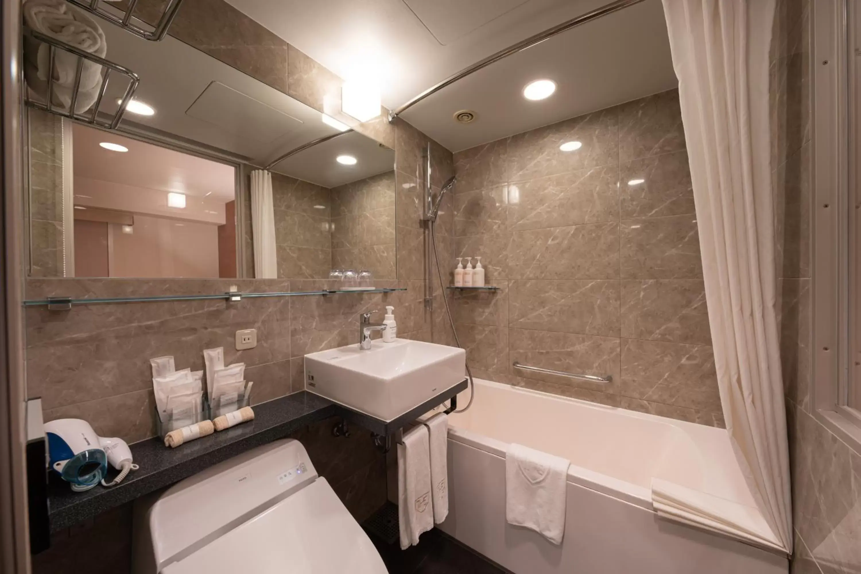 Shower, Bathroom in The Royal Park Hotel Hiroshima Riverside