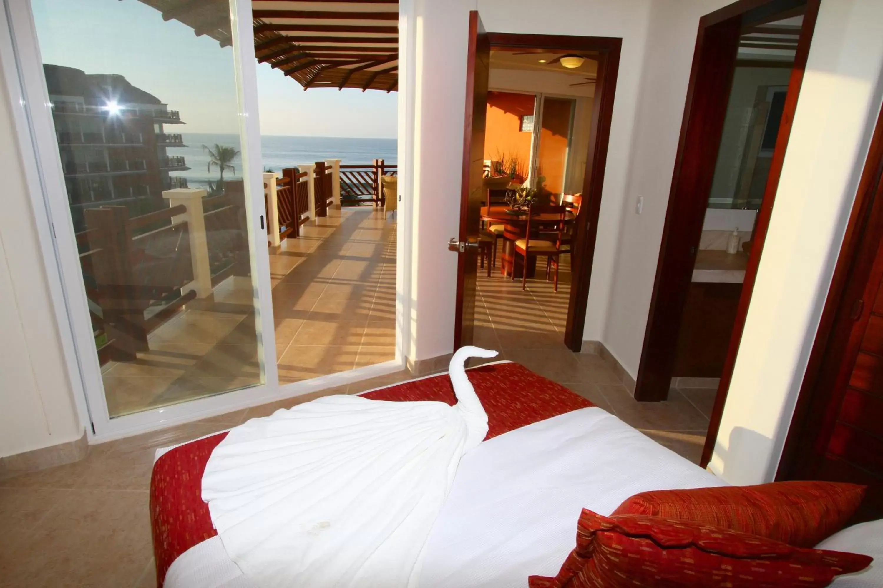 Bed, Balcony/Terrace in Vivo Resorts