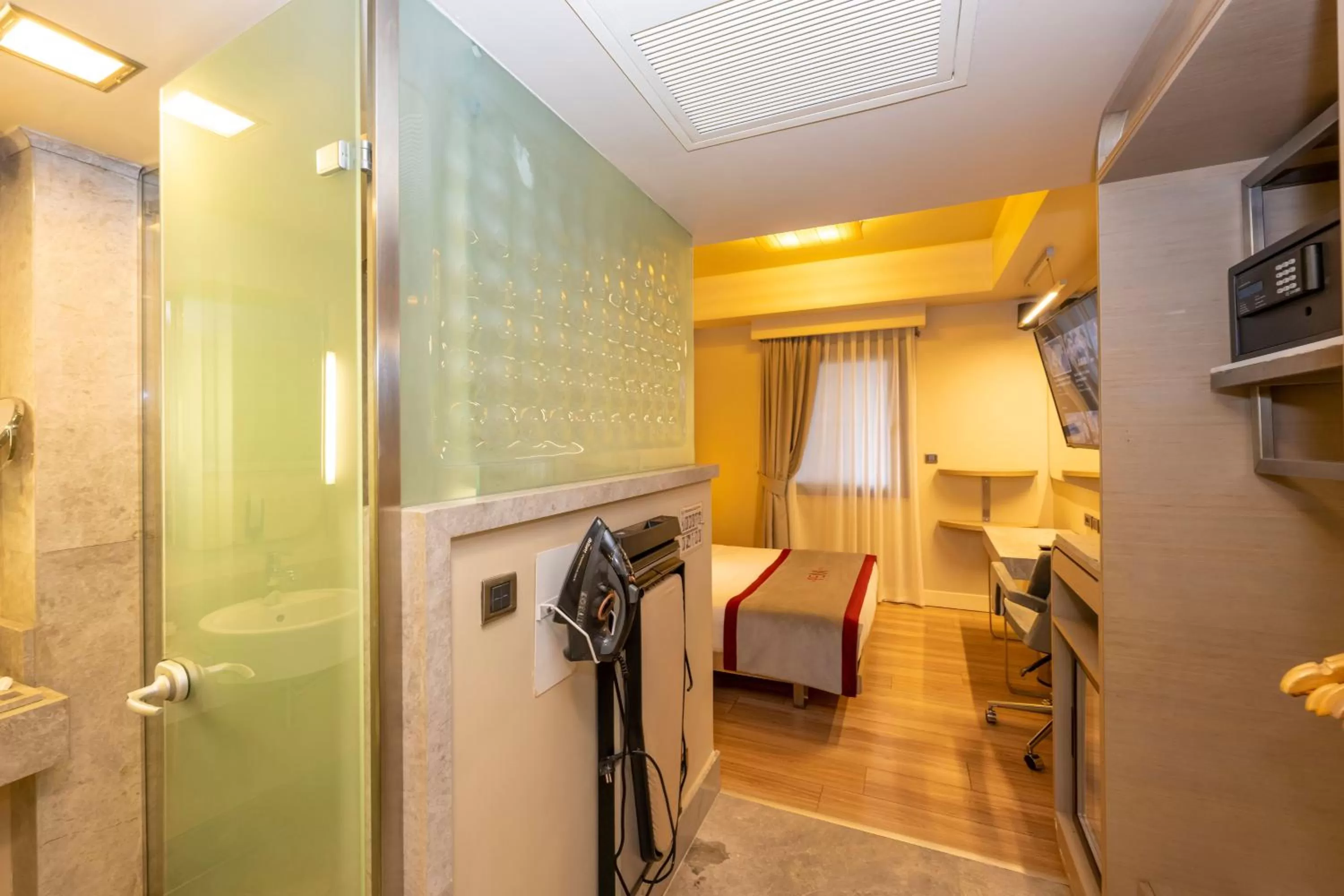 Shower in Ramada By Wyndham Istanbul Pera Taksim