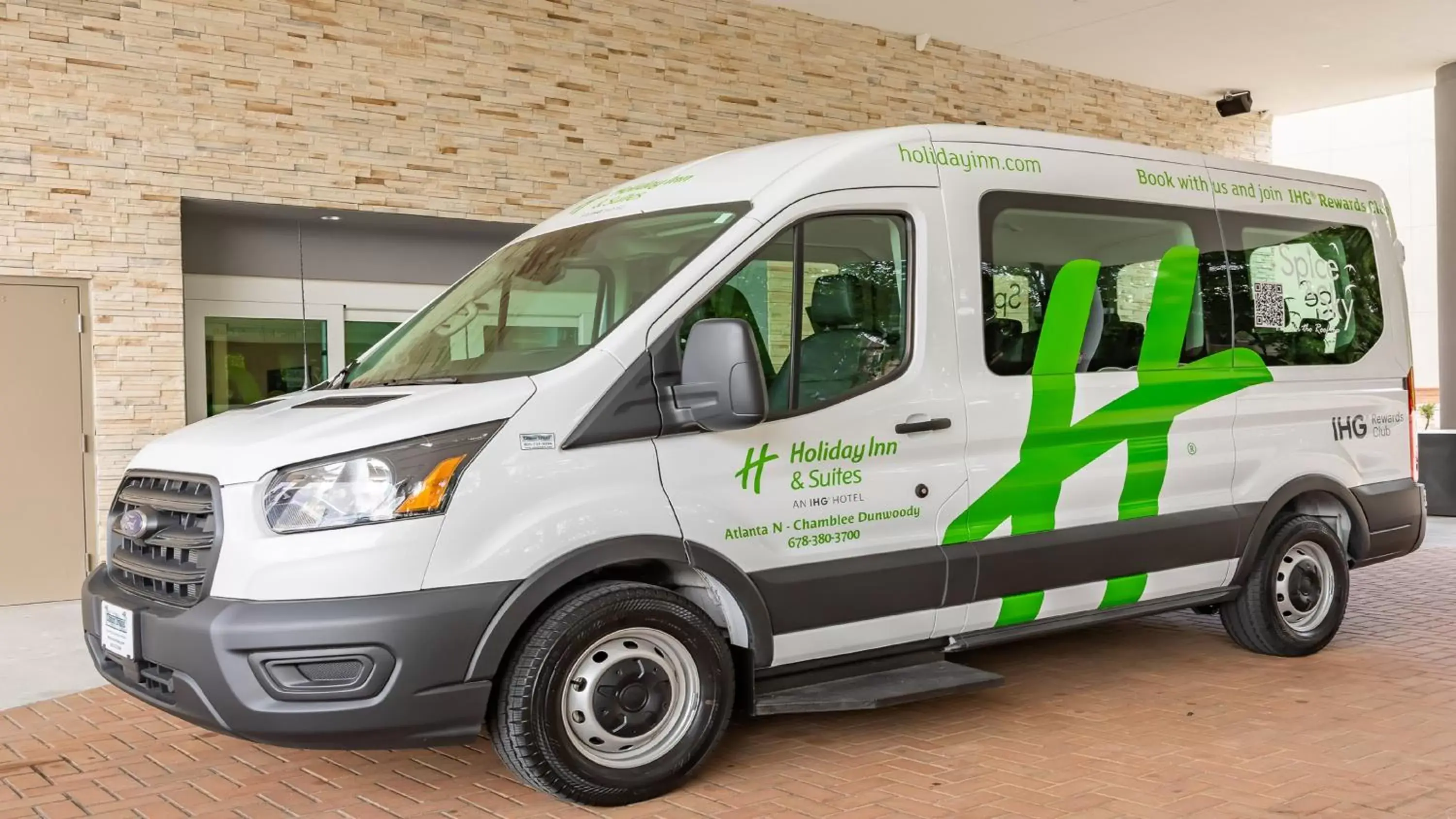 shuttle in Holiday Inn & Suites Atlanta Perimeter Dunwoody, an IHG Hotel