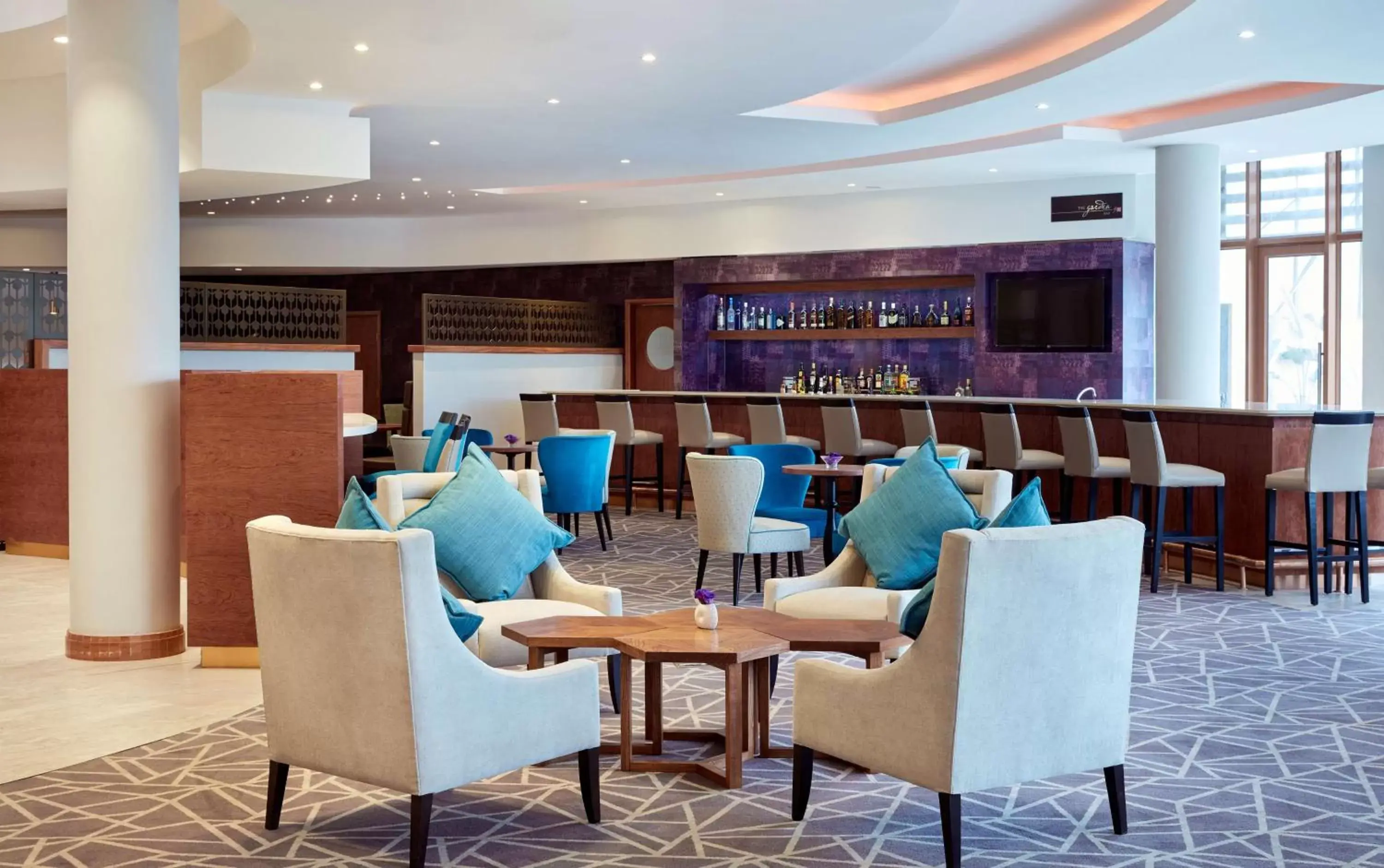 Lounge or bar, Restaurant/Places to Eat in Hilton Garden Inn Society Business Park