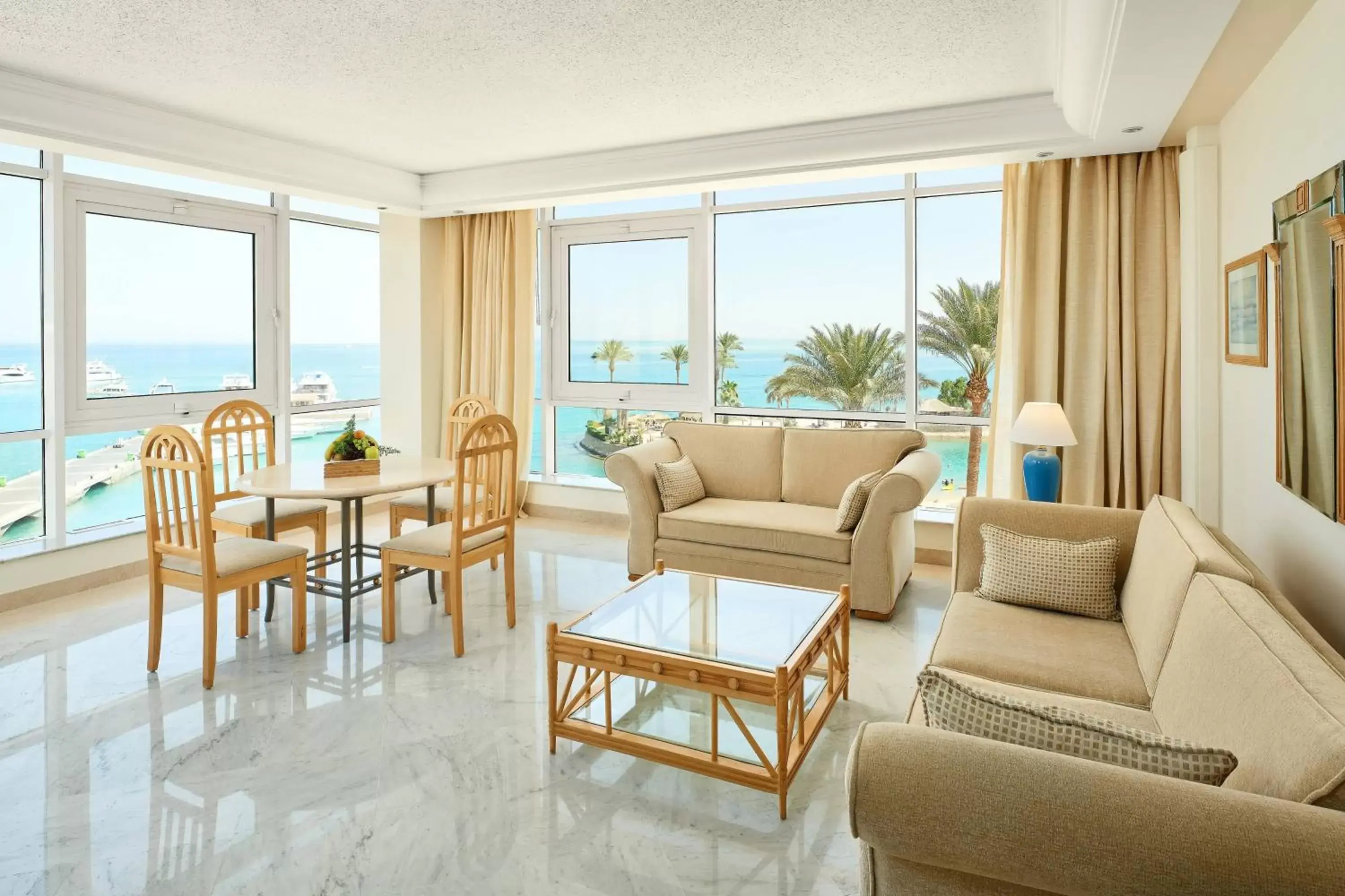 Living room, Seating Area in Hurghada Marriott Red Sea Beach Resort
