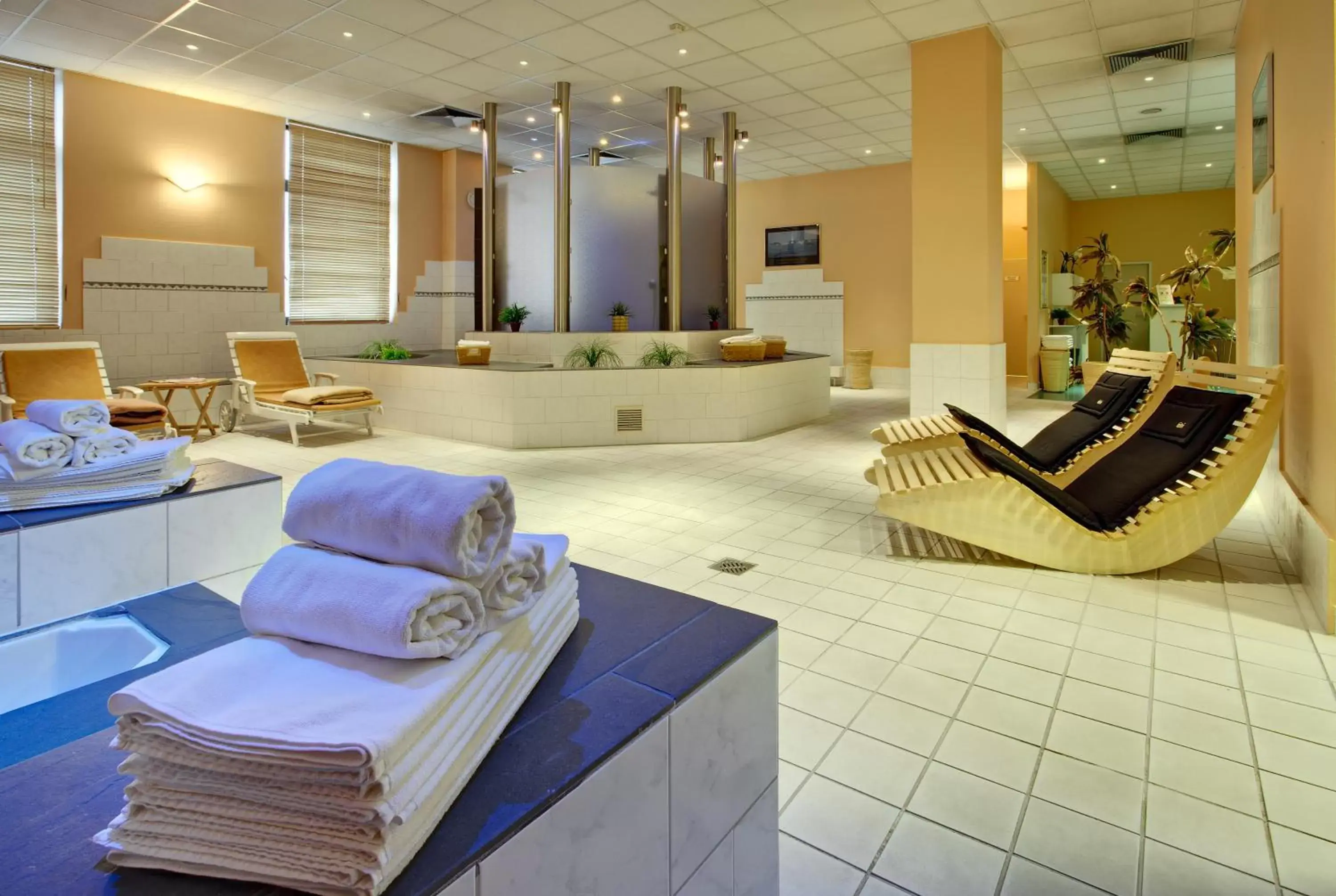 Spa and wellness centre/facilities in Wyndham Garden Duesseldorf Mettmann