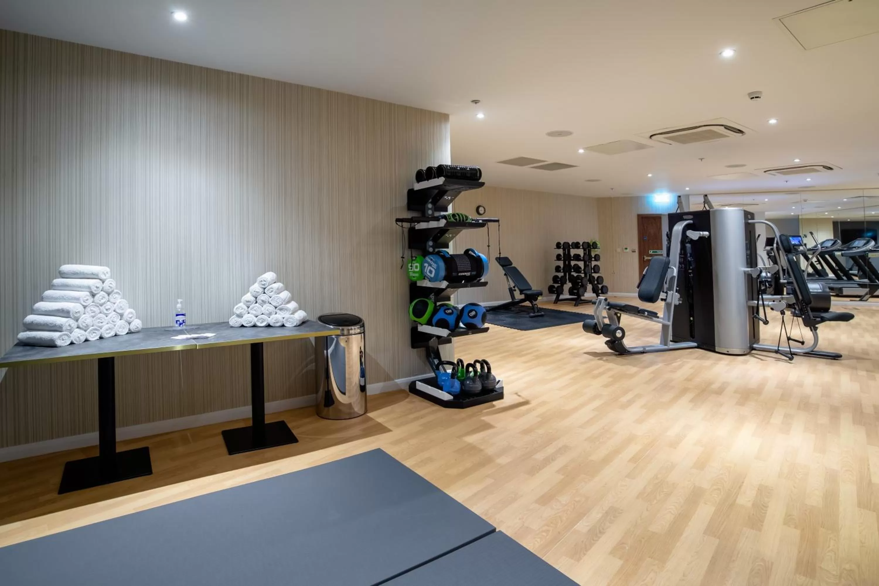 Fitness centre/facilities in Crowne Plaza London Heathrow T4 by IHG