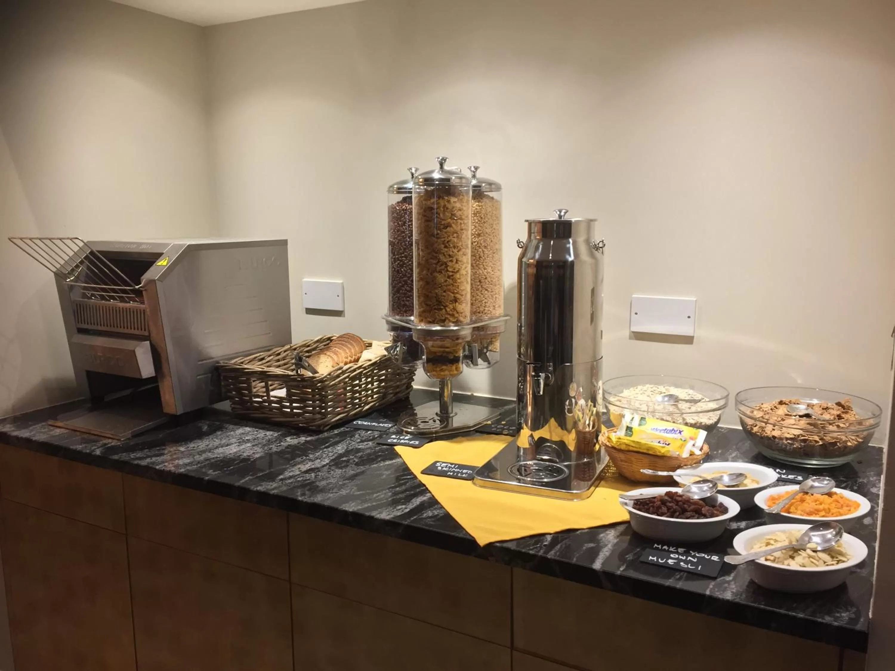 Breakfast in Burlington Hotel, BW Premier Collection by Best Western
