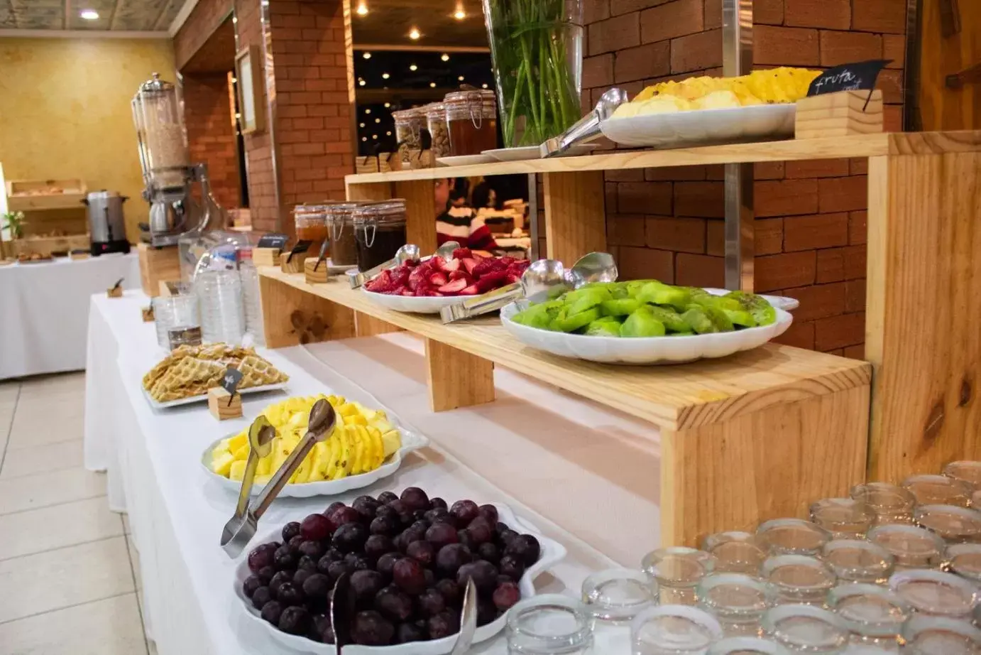 Buffet breakfast, Food in Hotel Gran Palace