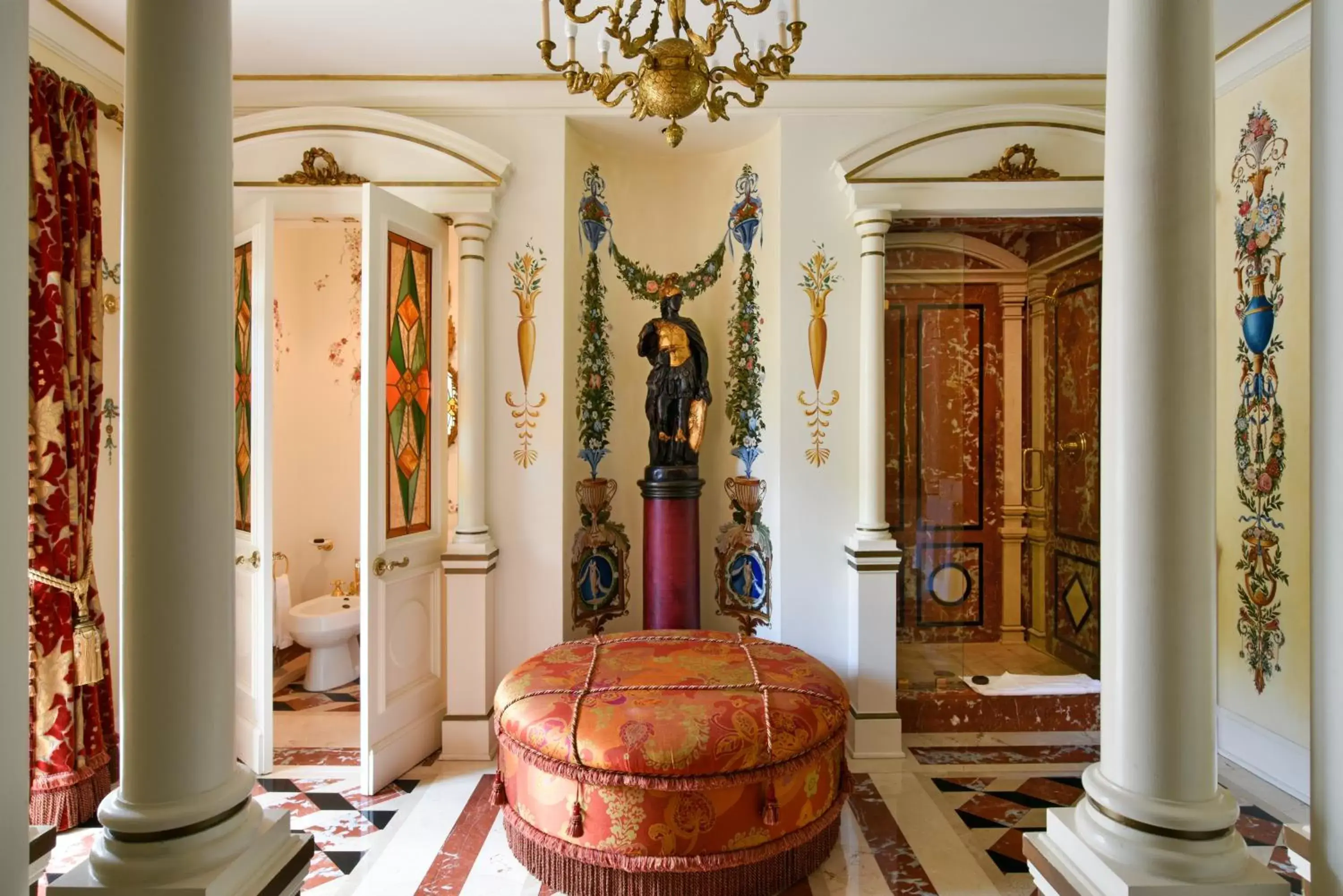 Bathroom in The Villa Casa Casuarina Bathroom in The Villa Casa Casuarina