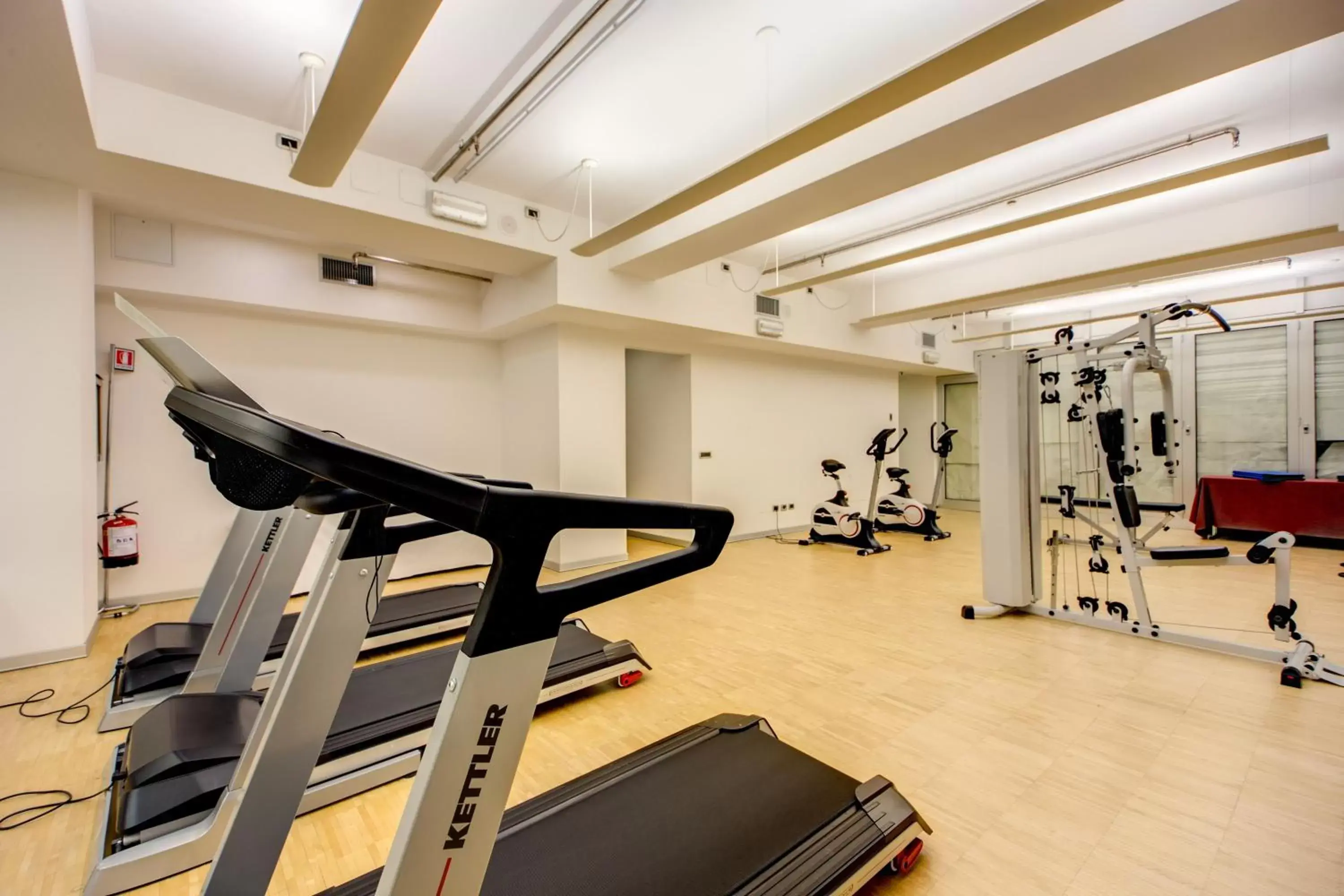 Fitness centre/facilities in Hotel Galileo Fitness centre/facilities in Hotel Galileo