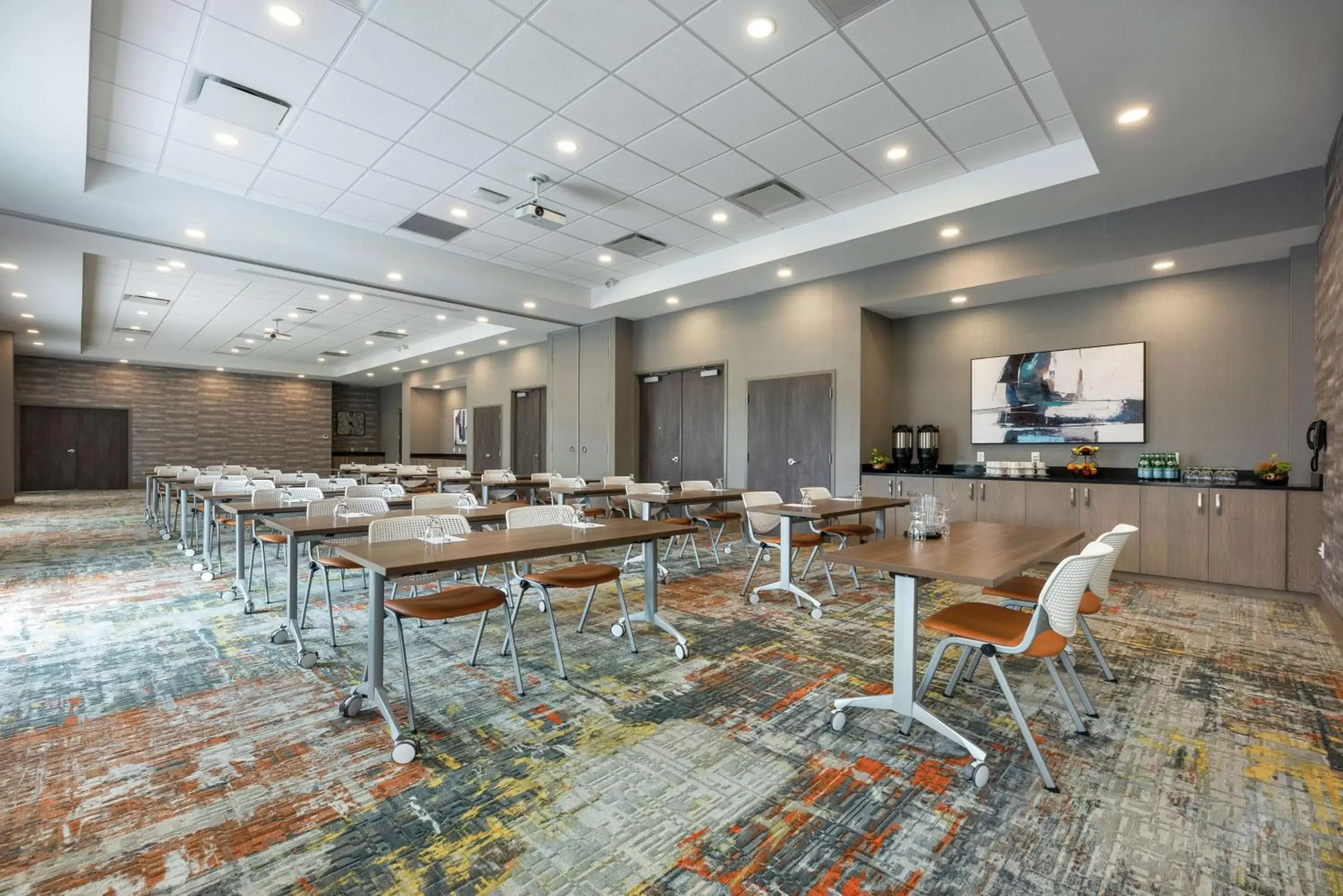 Meeting/conference room in Hampton Inn & Suites Charlottetown
