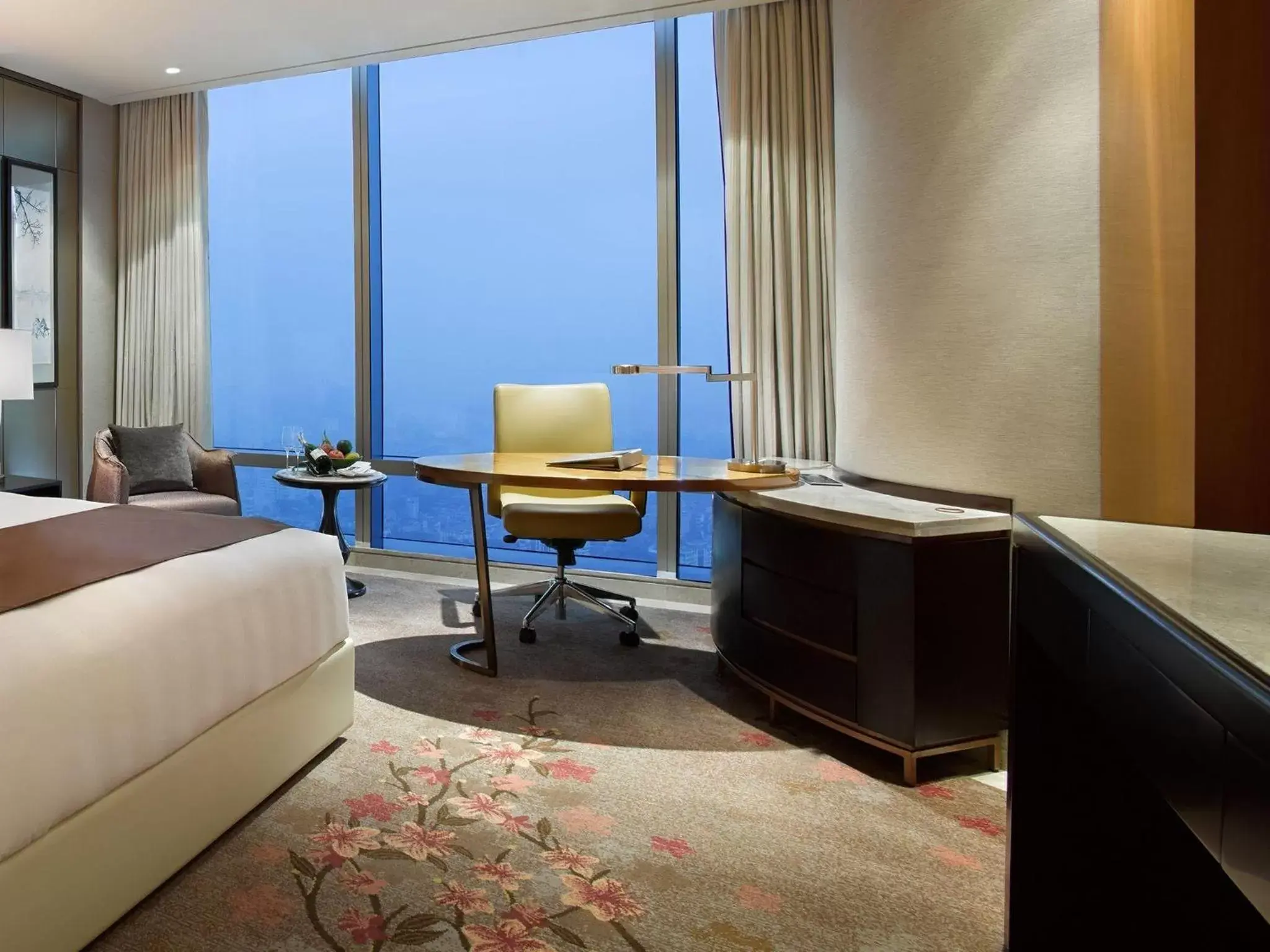 Bedroom, Seating Area in Lotte Hotel Hanoi