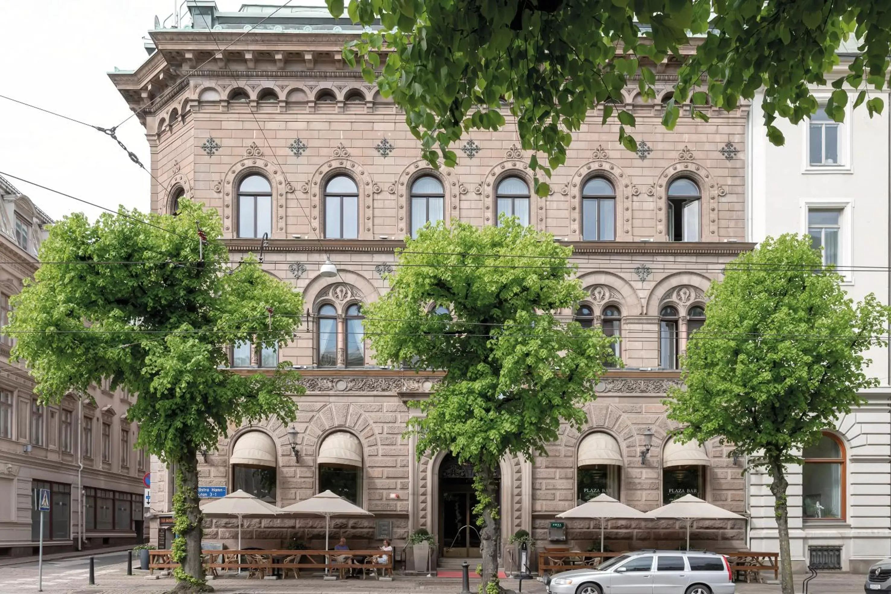 Facade/entrance, Property Building in Elite Plaza Hotel