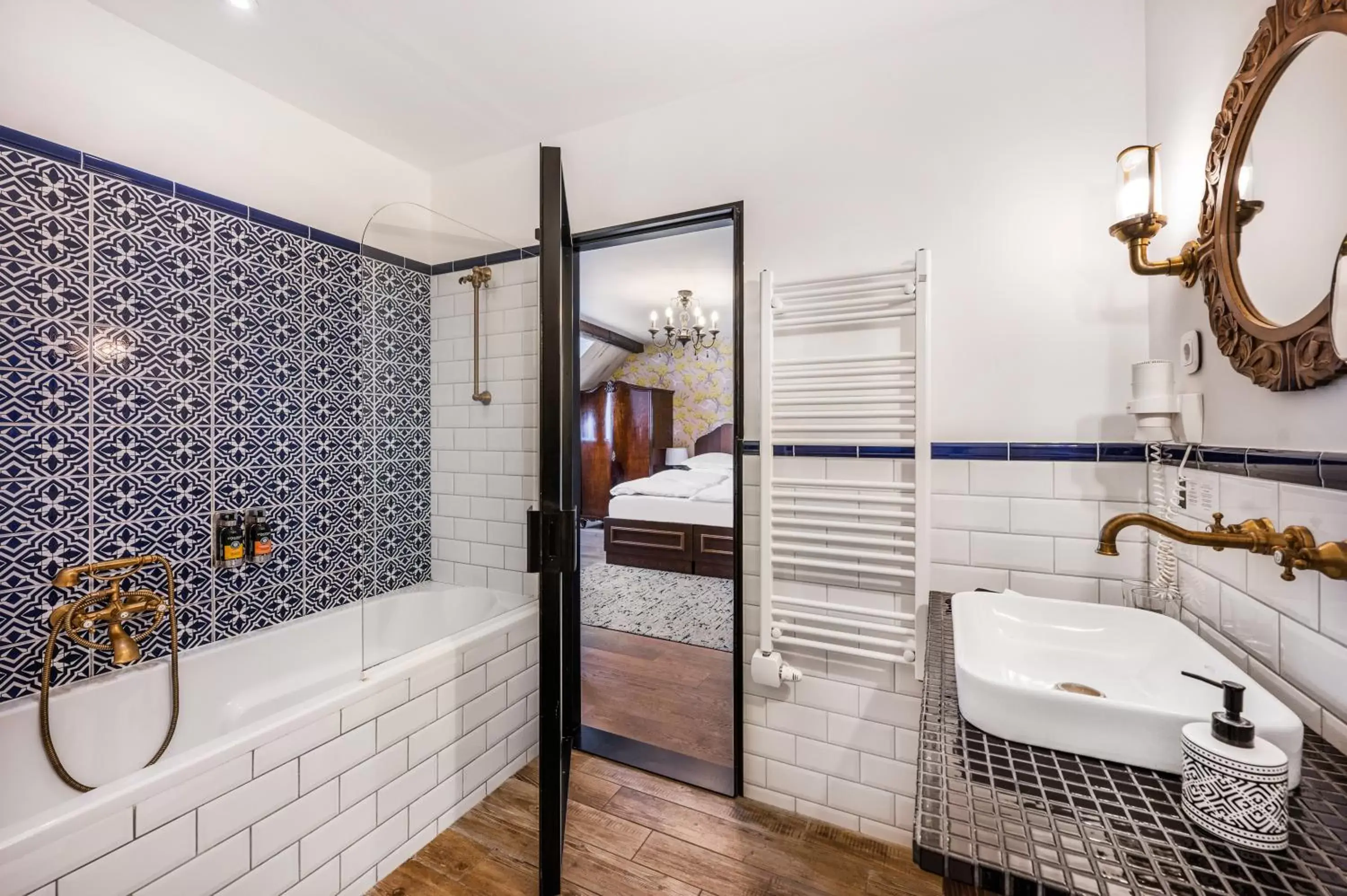 Bathroom in Maison Bistro & Hotel