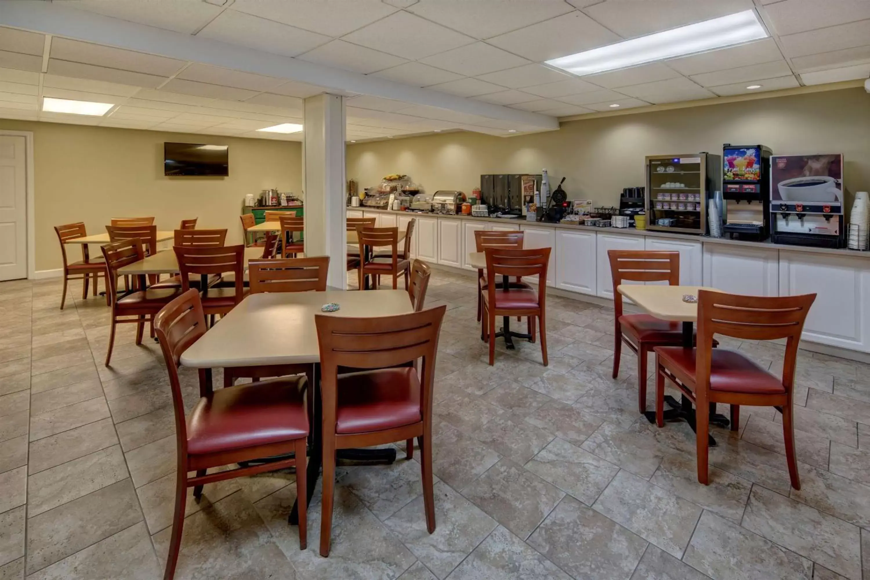 Restaurant/Places to Eat in Best Western Inn Russellville