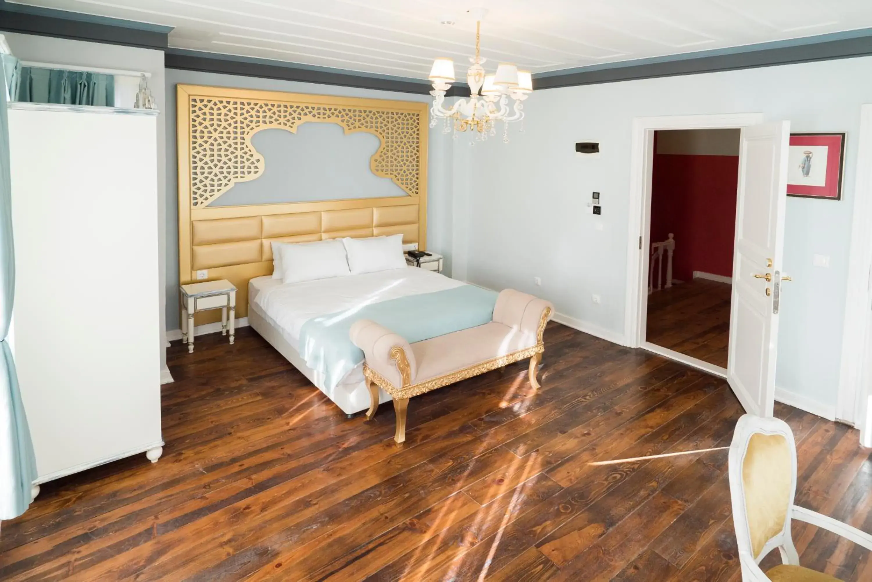 Bedroom, Bed in Best Pasaport Pier Otel Kadikoy