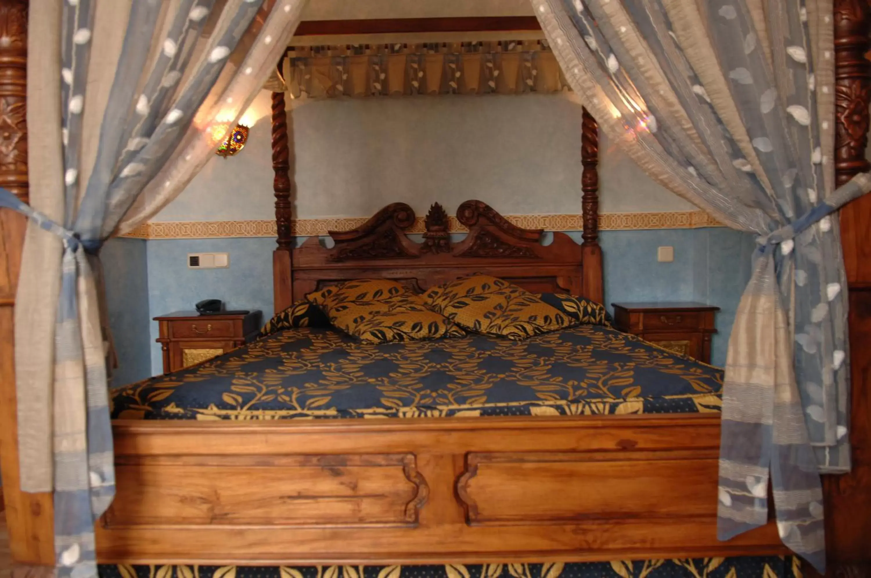 Photo of the whole room, Bed in Hospederia Princesa Elima