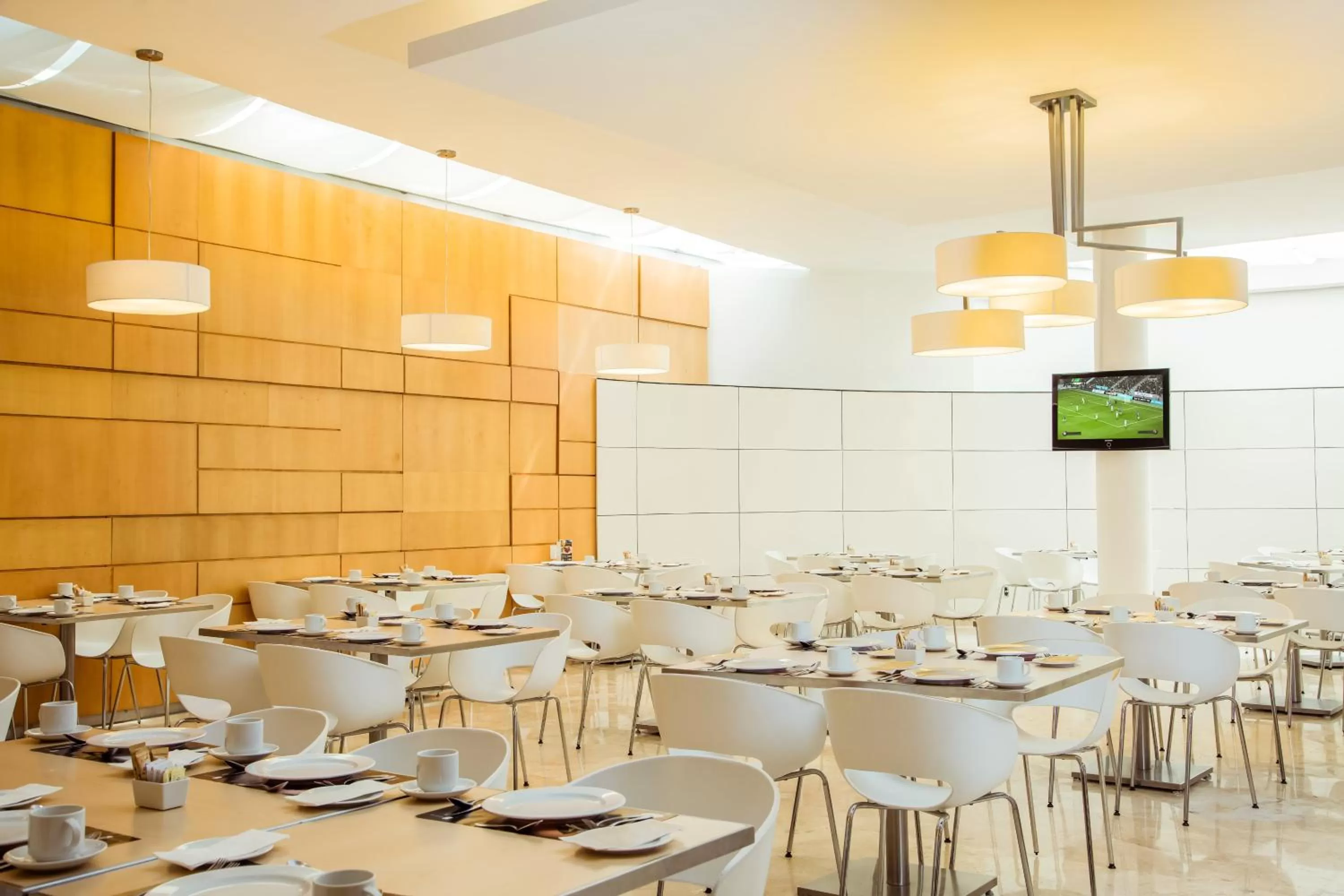 Restaurant/places to eat in Fiesta Inn Insurgentes Viaducto