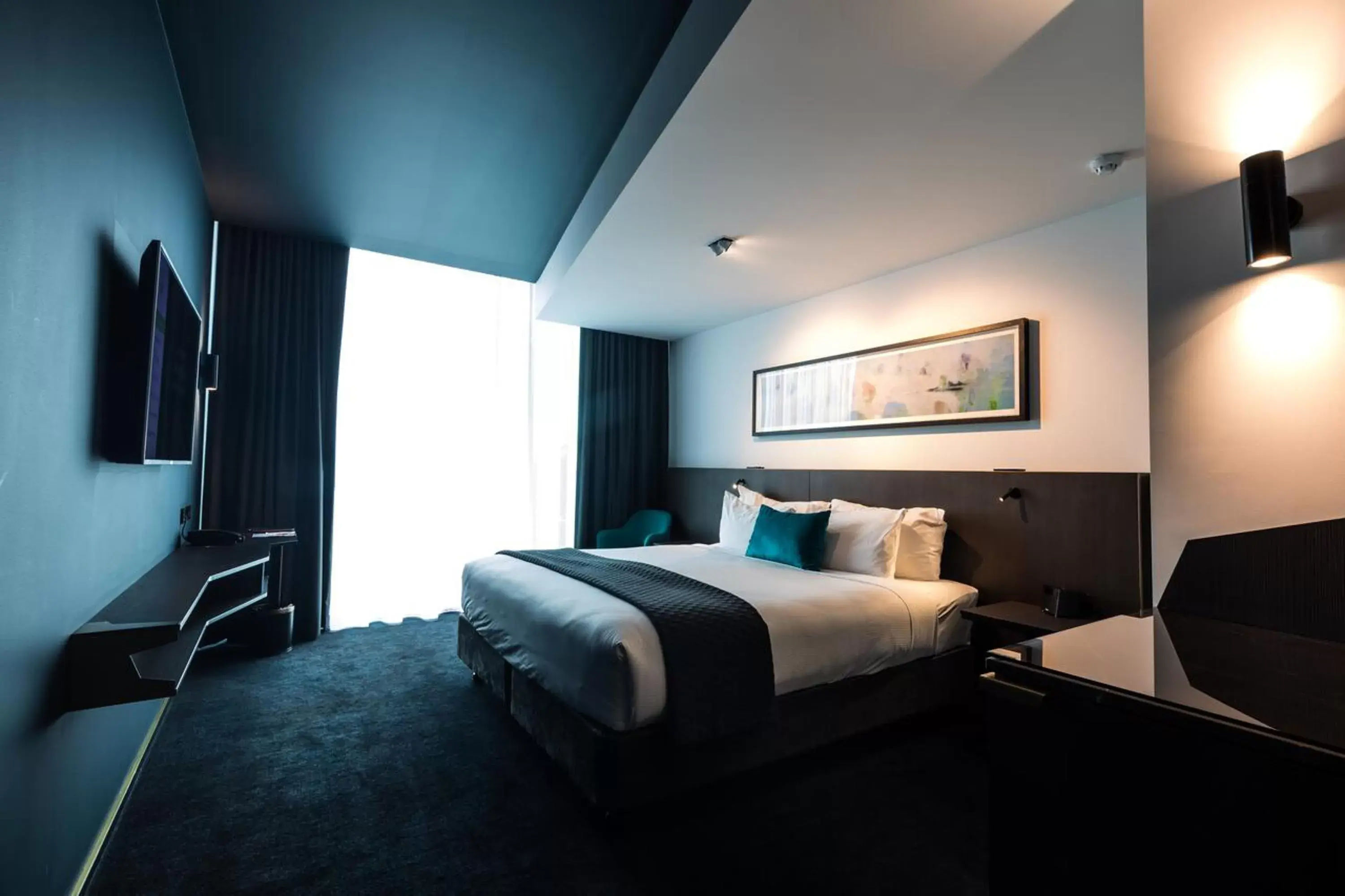 King Room in Eatons Hill Hotel King Room in Eatons Hill Hotel