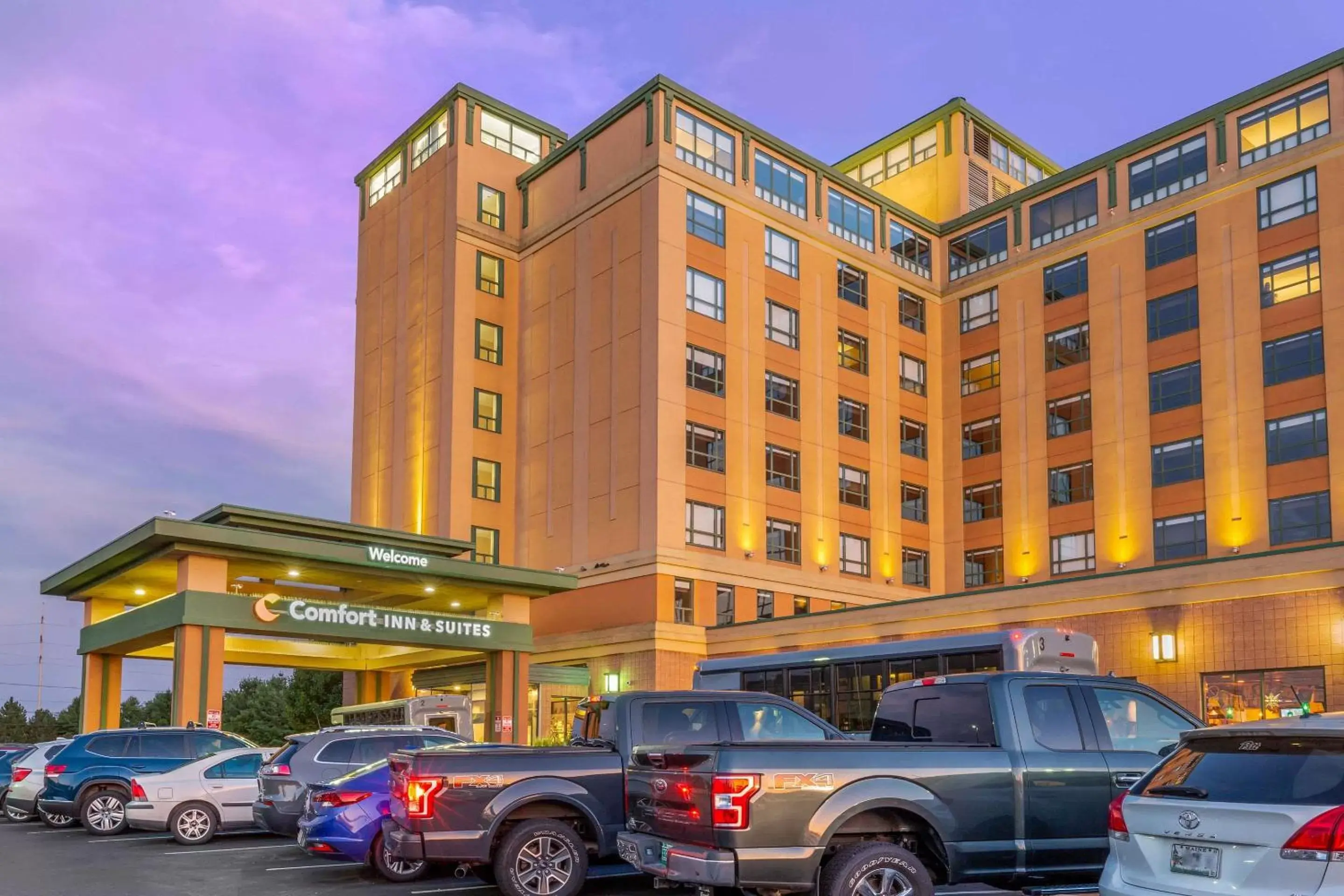 Property Building in Comfort Inn & Suites Logan International Airport