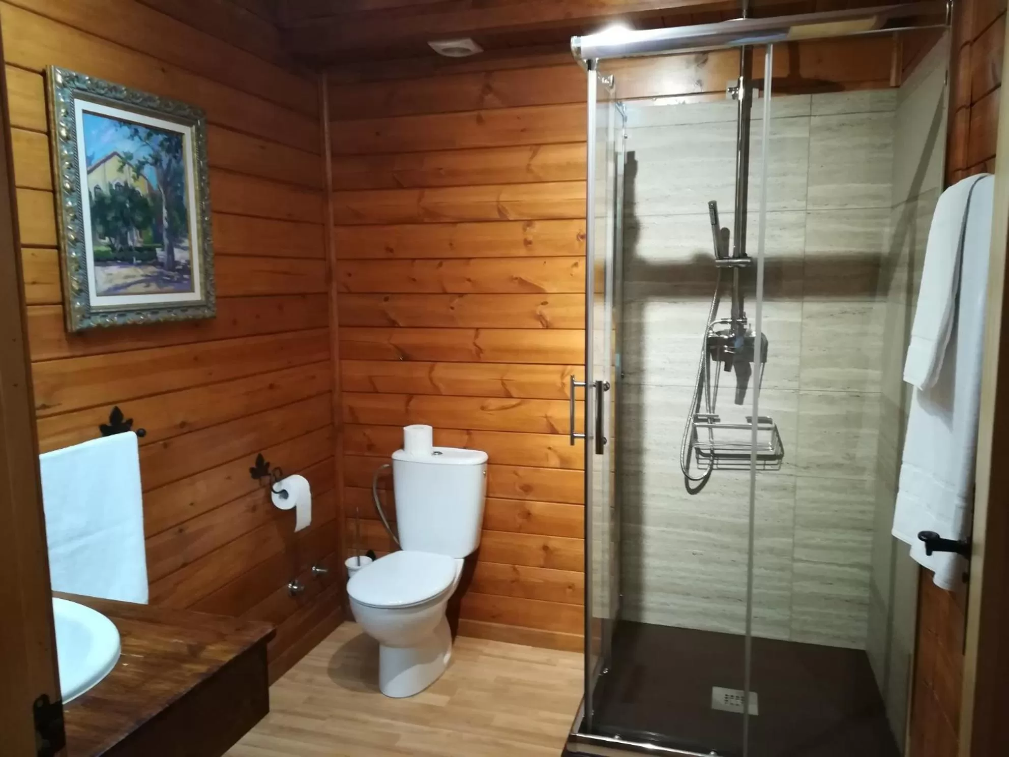 Bathroom in El Racó de la Pintora "Adults Only"