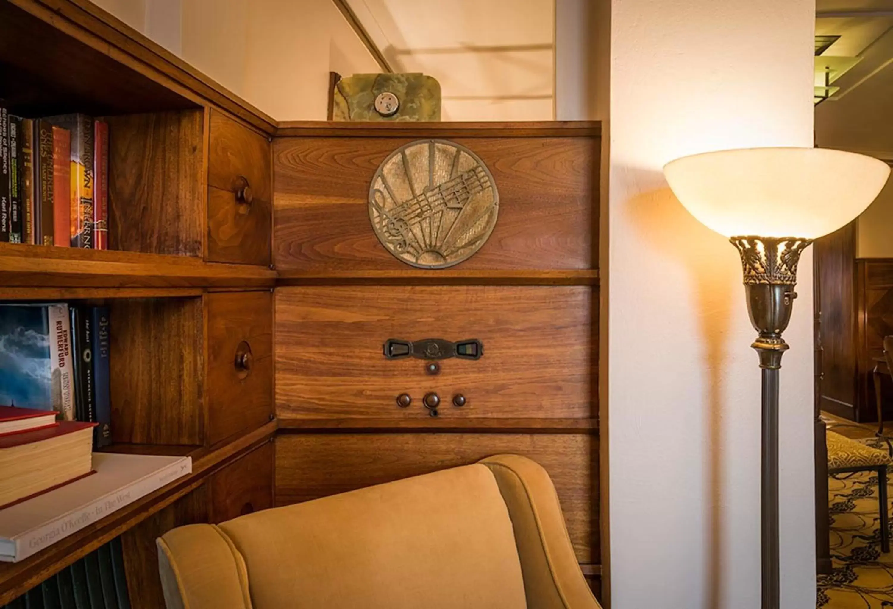 Decorative detail in Hotel Manoir D'Auteuil