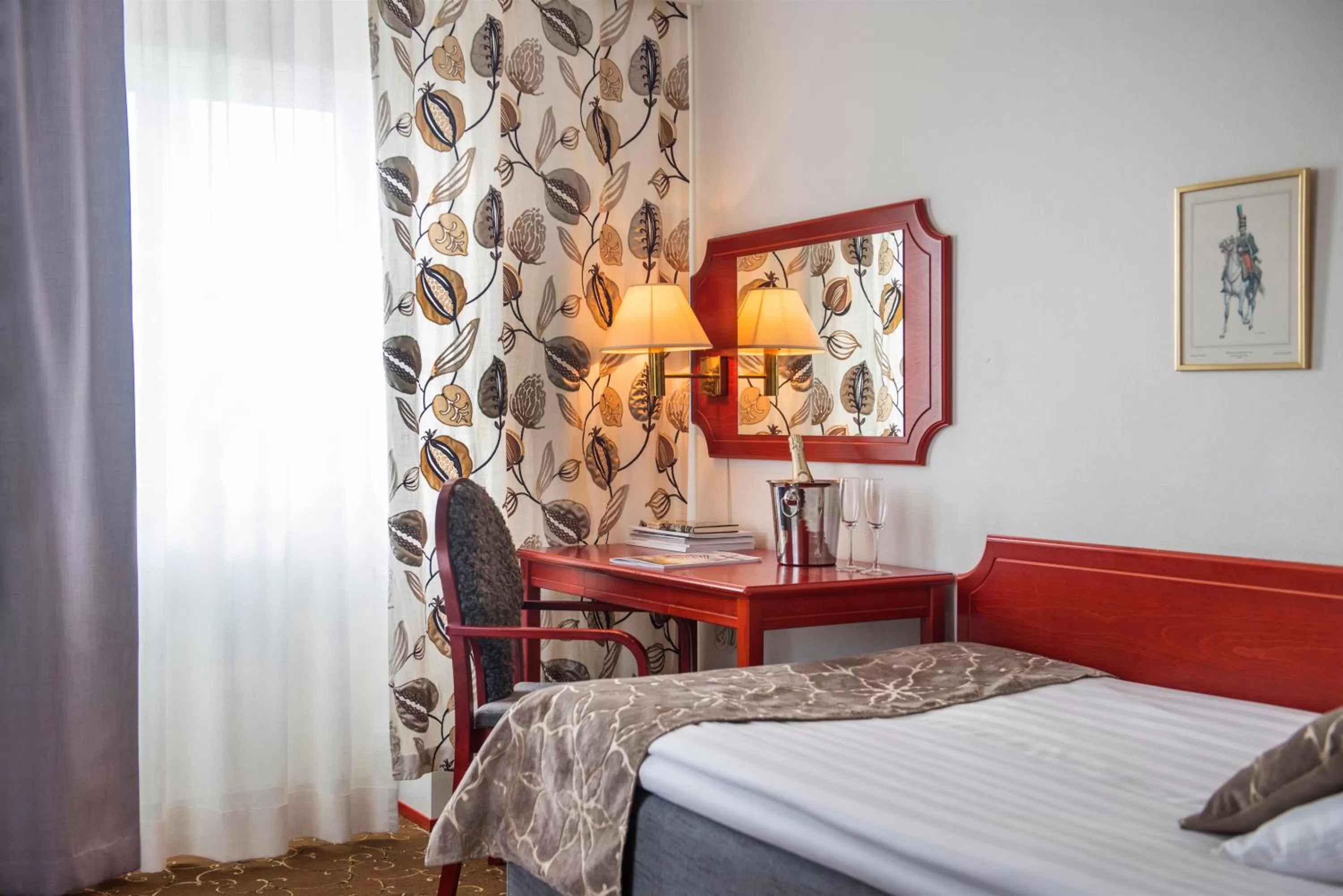 Bedroom, Bed in Best Western Strand Hotel