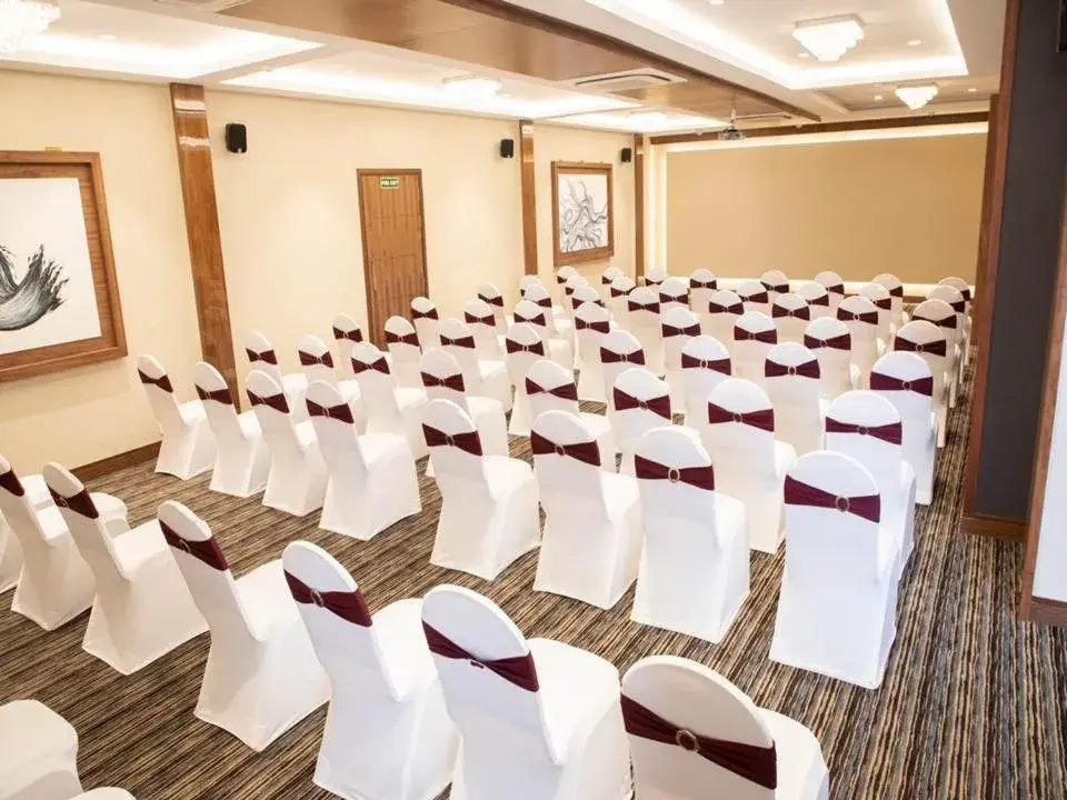 Banquet Facilities in Keys Select by Lemon Tree Hotels, Katti-Ma, Chennai