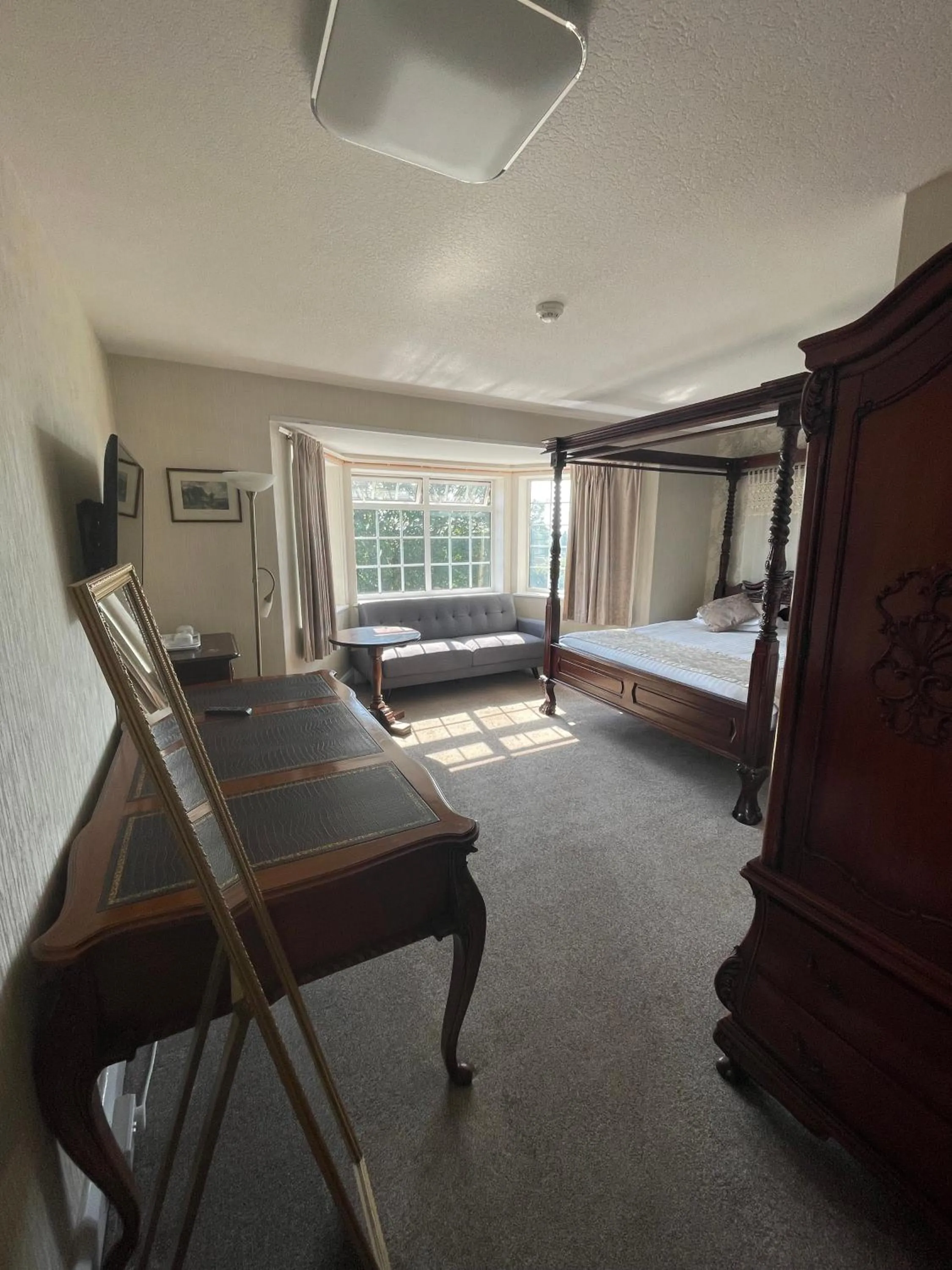 Bedroom, Bed in Yellow Mountain Hotel
