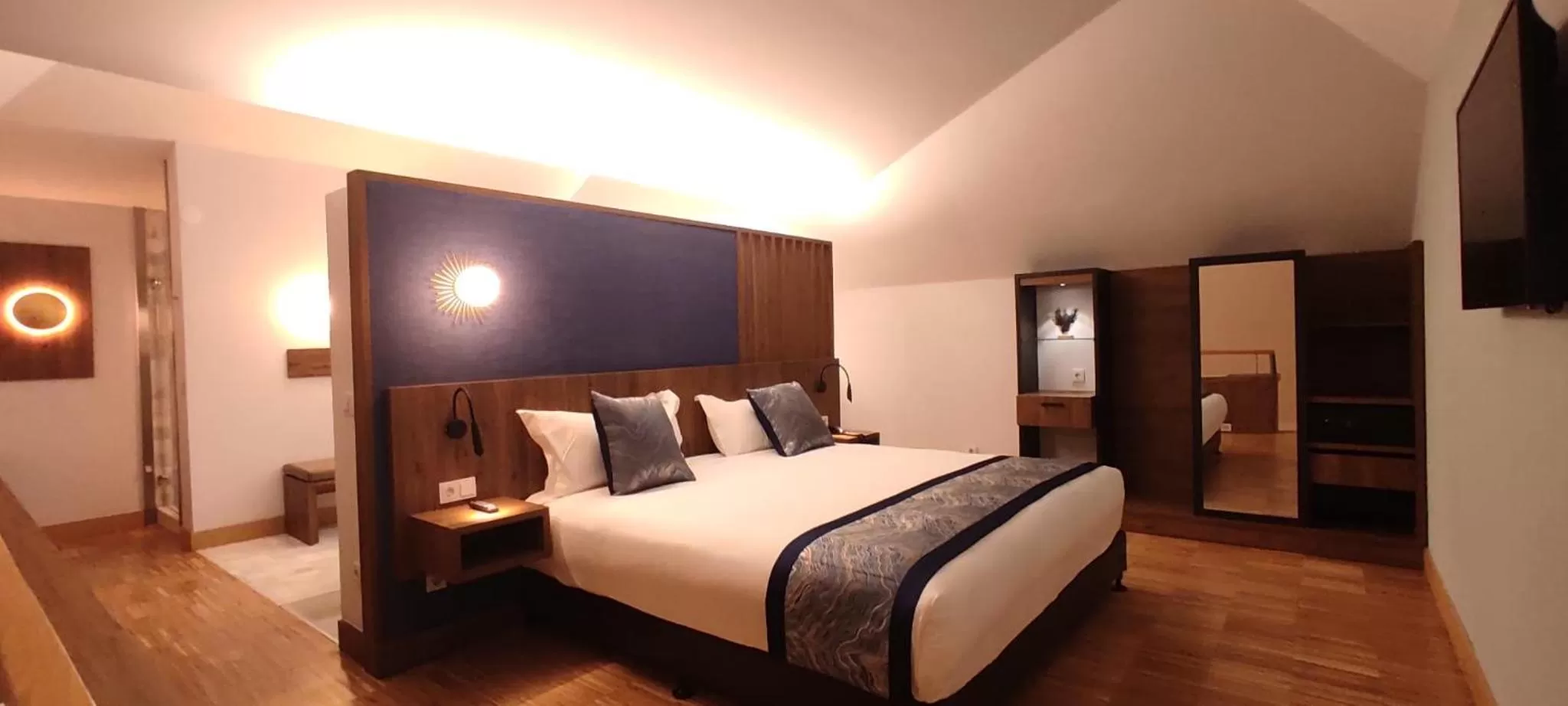 Bedroom, Bed in Hotel Villa Odon