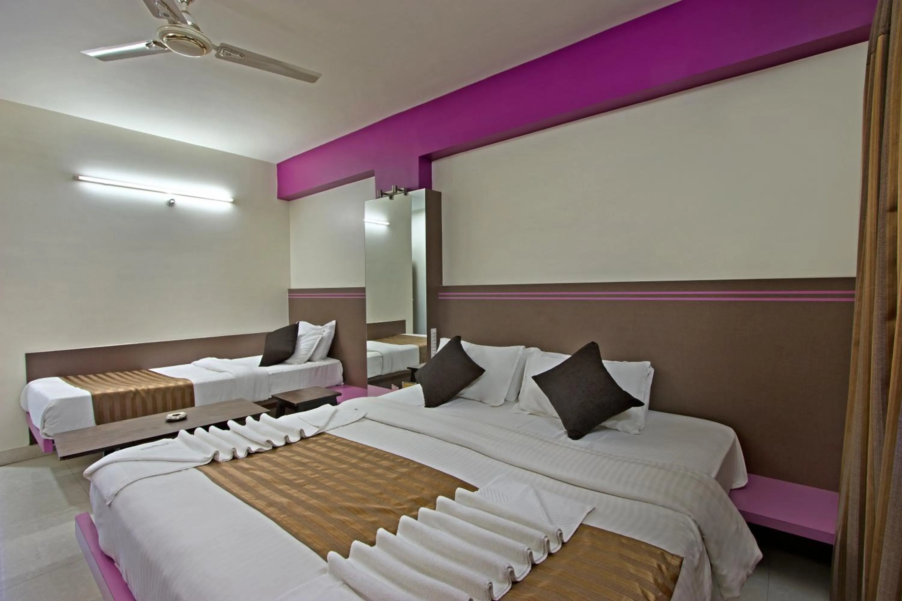 Bedroom, Bed in Mannars Residency