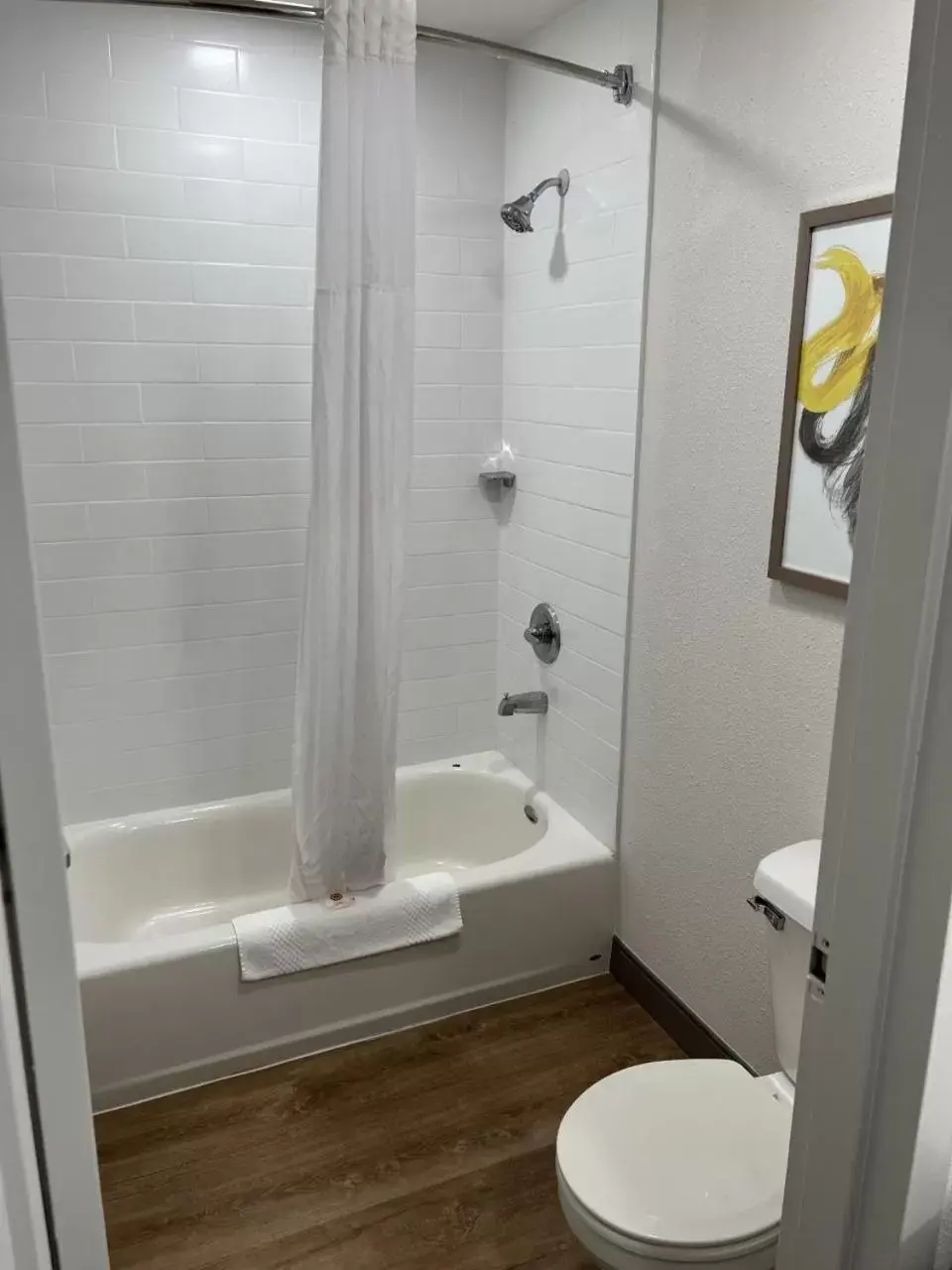 Bathroom in Comfort Suites Idaho Falls