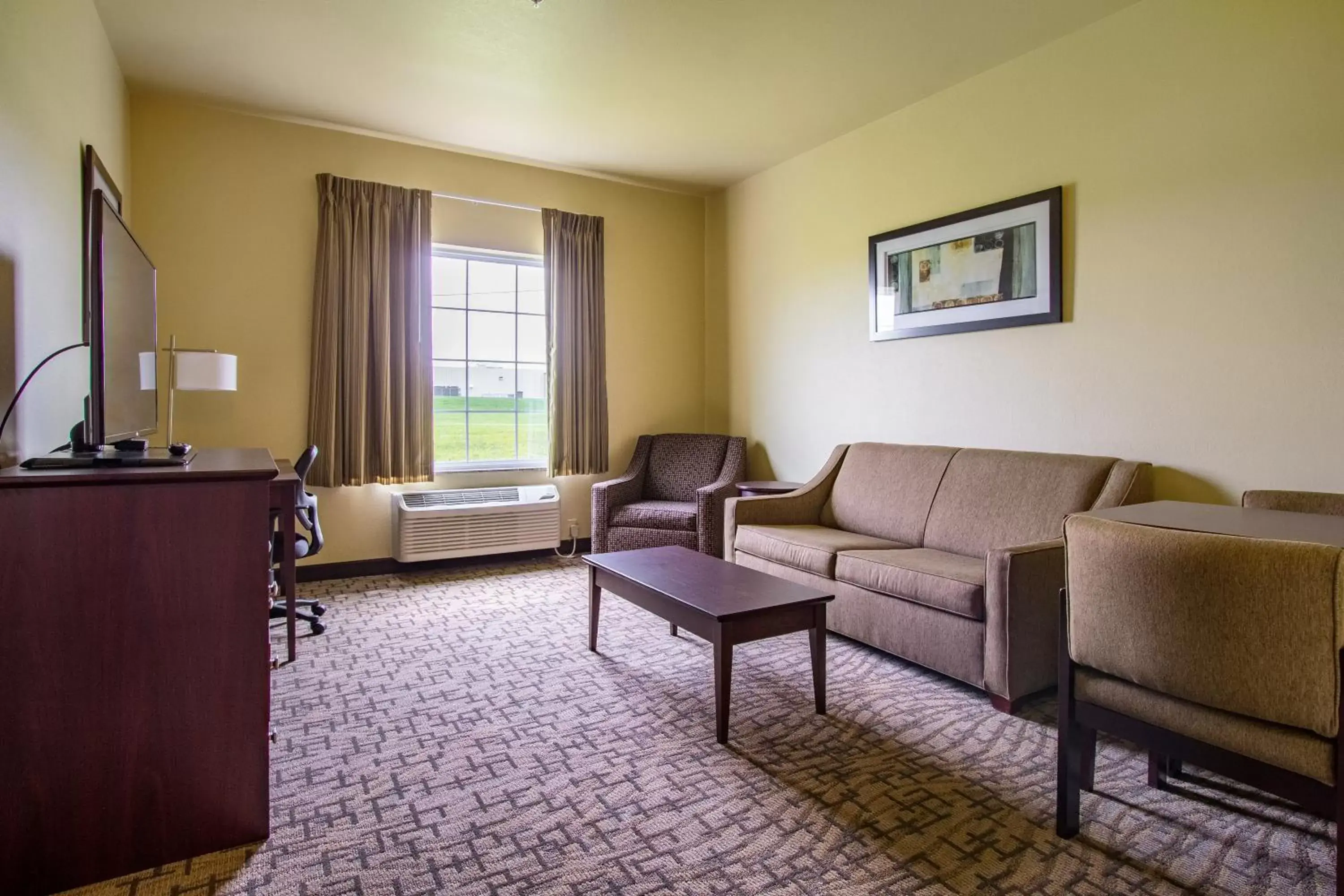 Living room, Seating Area in Cobblestone Hotel & Suites - Orrville