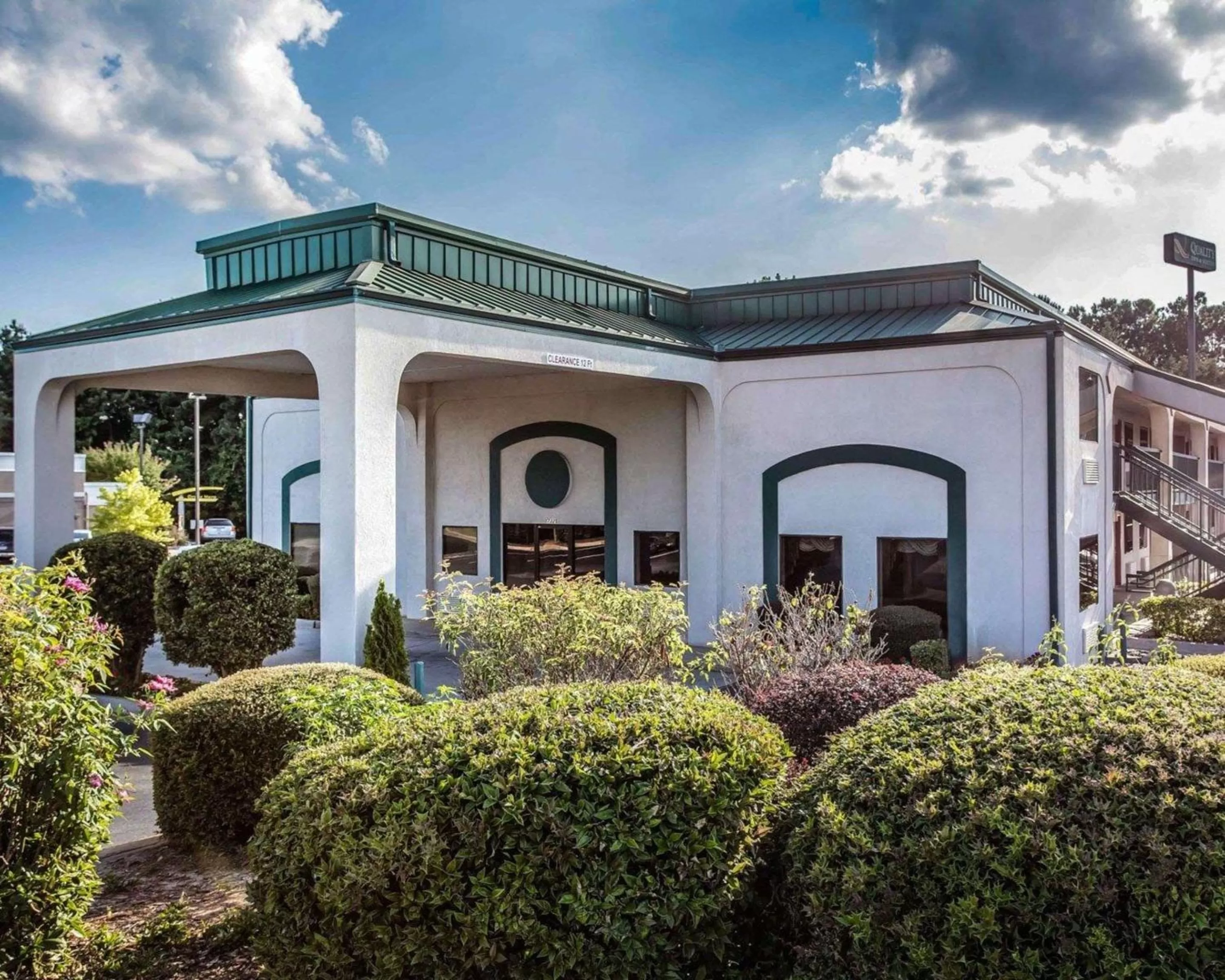 Property building in Quality Inn & Suites Stockbridge Atlanta South I-75