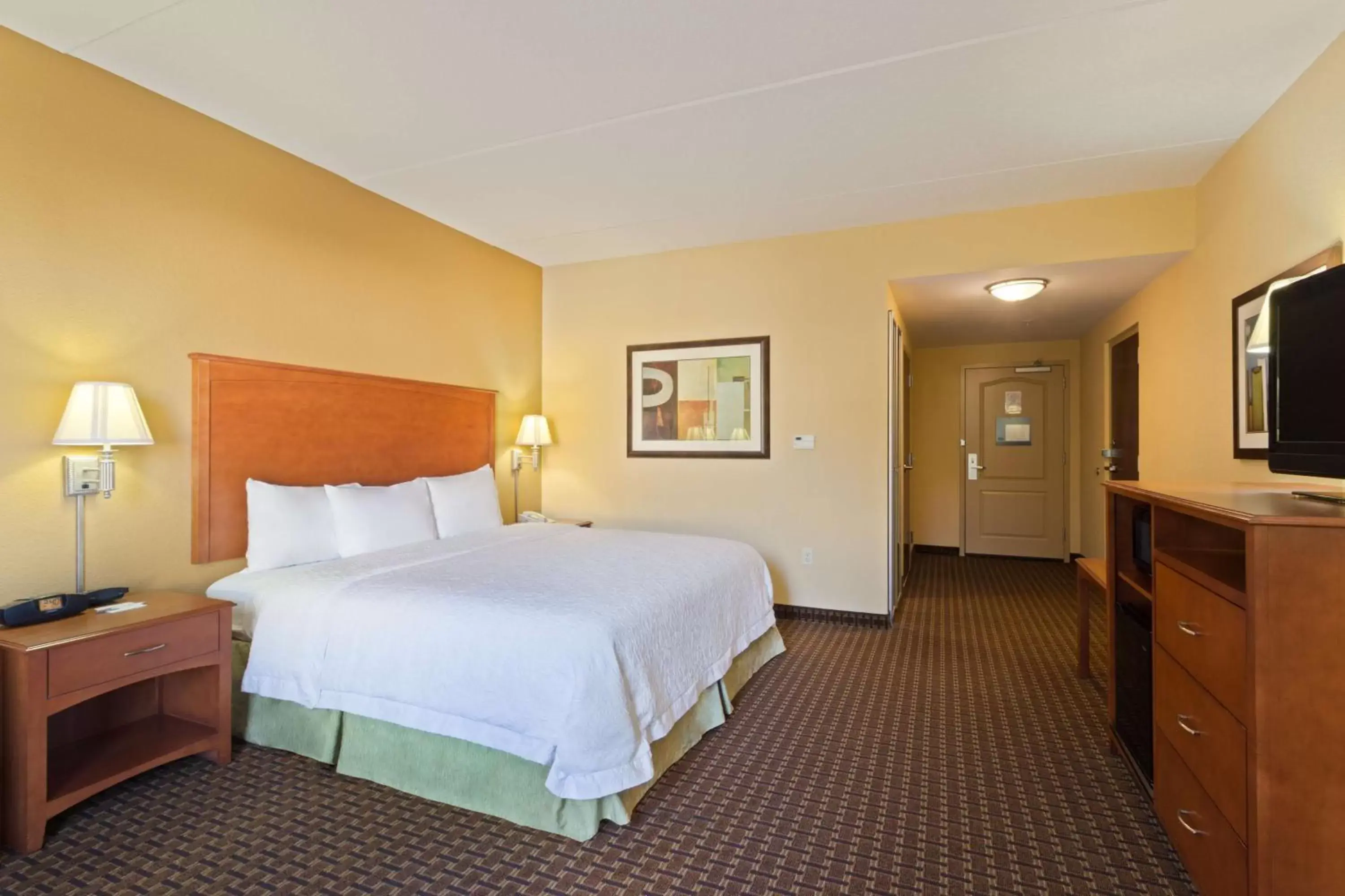 Photo of the whole room, Bed in Hampton Inn Leesburg Tavares