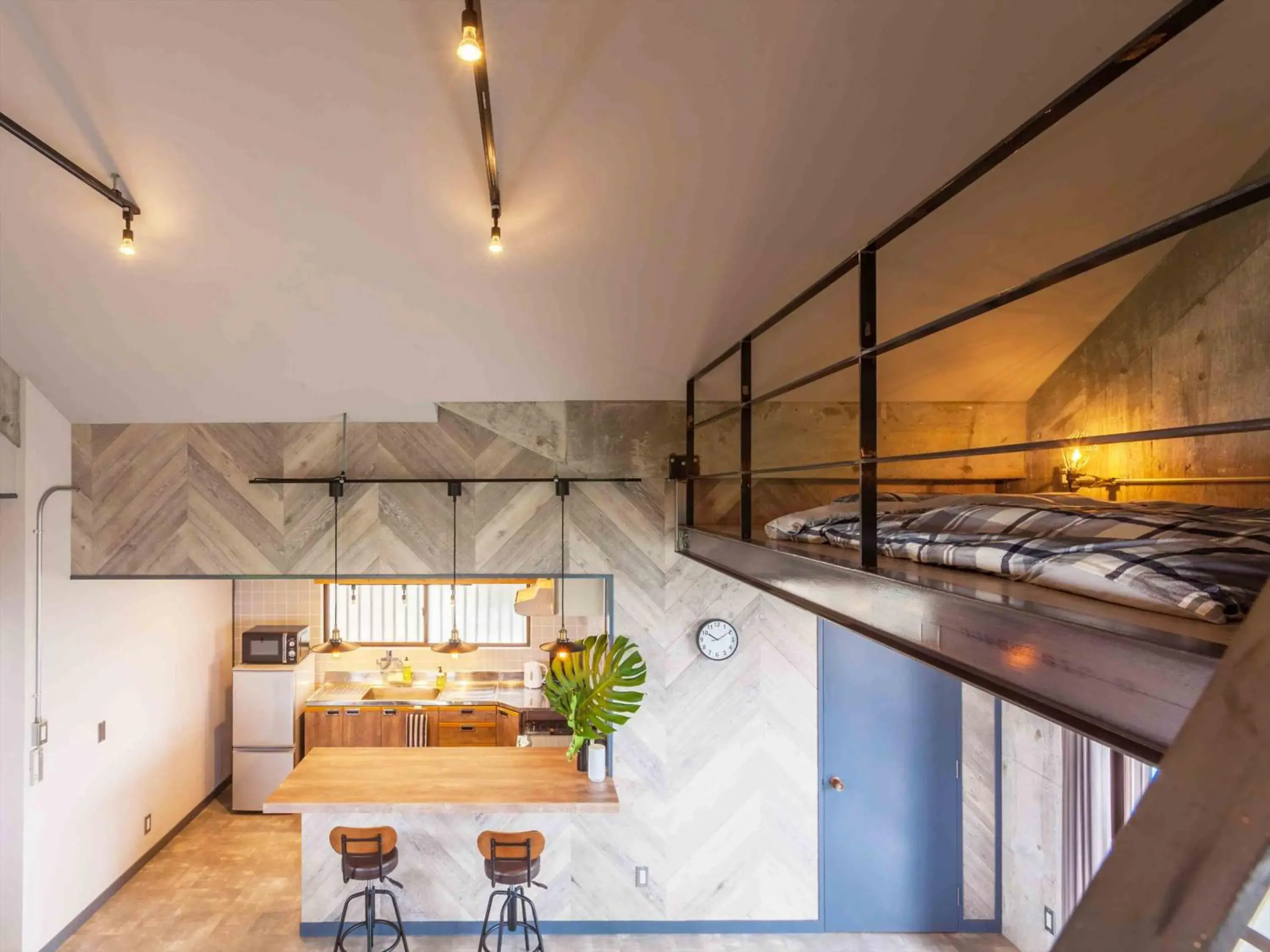 Photo of the whole room, Dining Area in Kariyushi Condominium Resort Nanjo Atelier Hyakuna