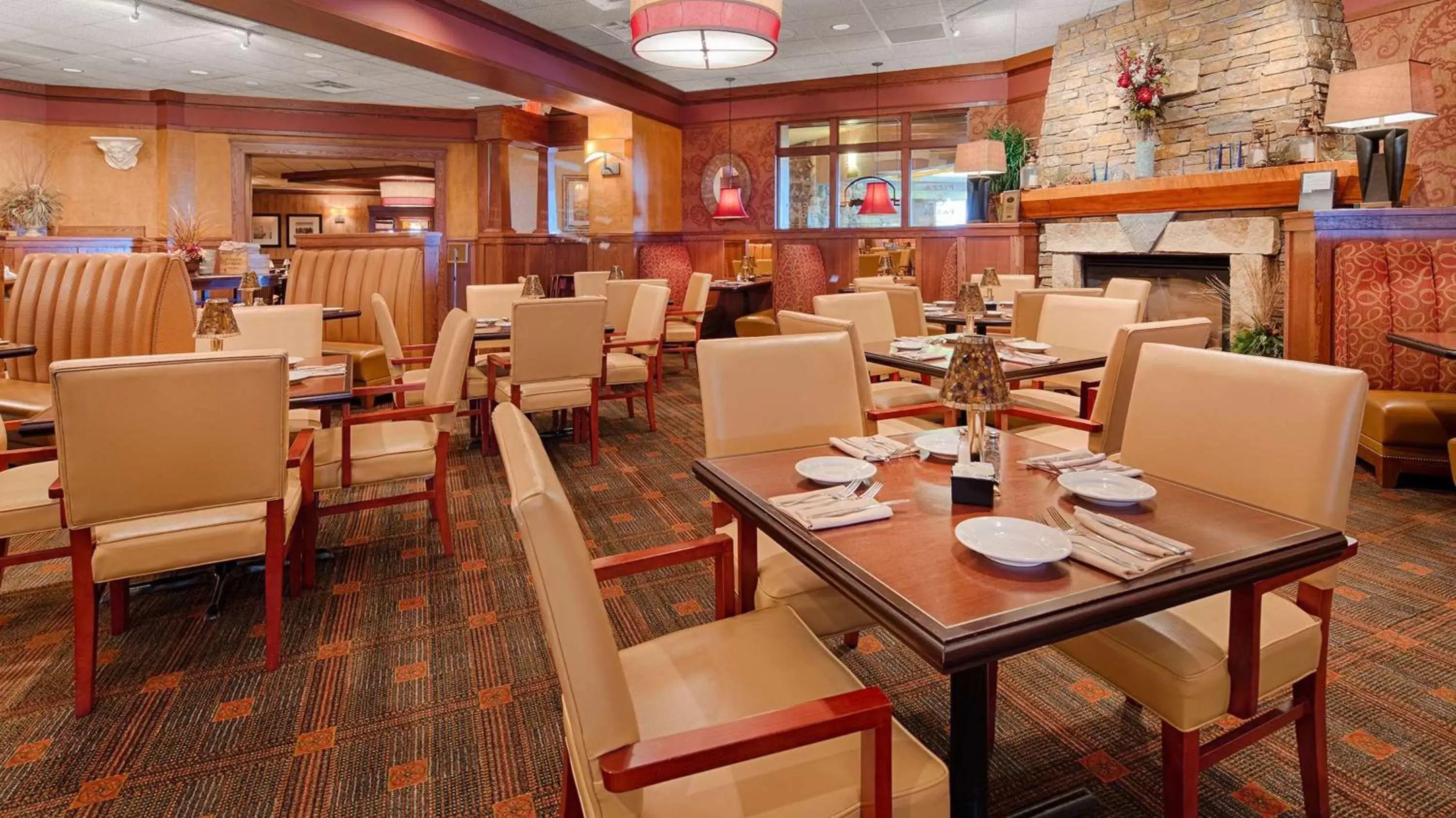 Restaurant/places to eat in Best Western Ramkota Hotel