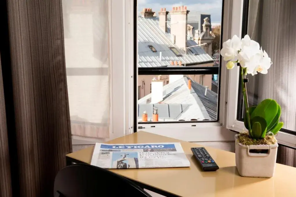 Property building in A l'Hôtel Des Roys Property building in A l'Hôtel Des Roys