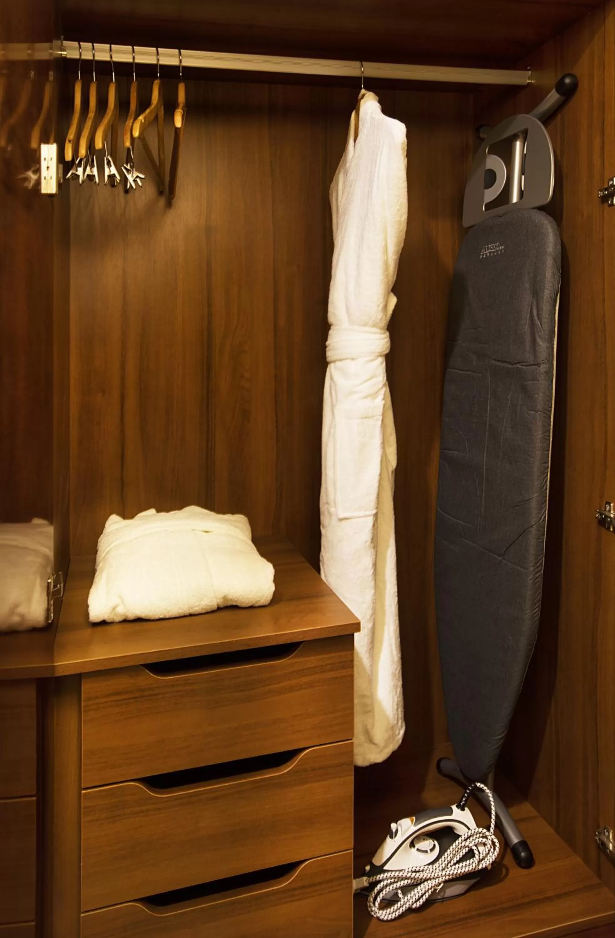 Staff in Ottoman's Life Hotel Deluxe