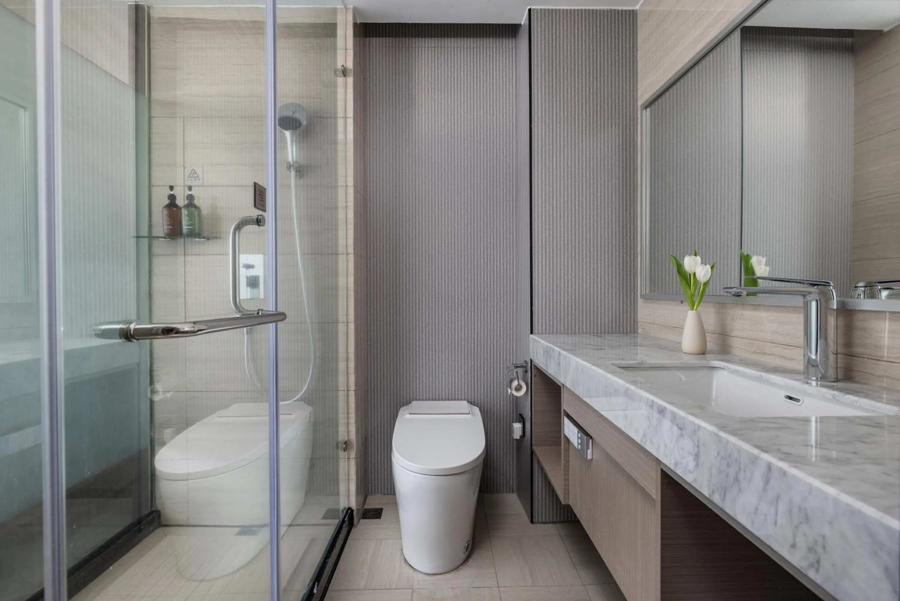 Toilet in Bali Yating Hotel