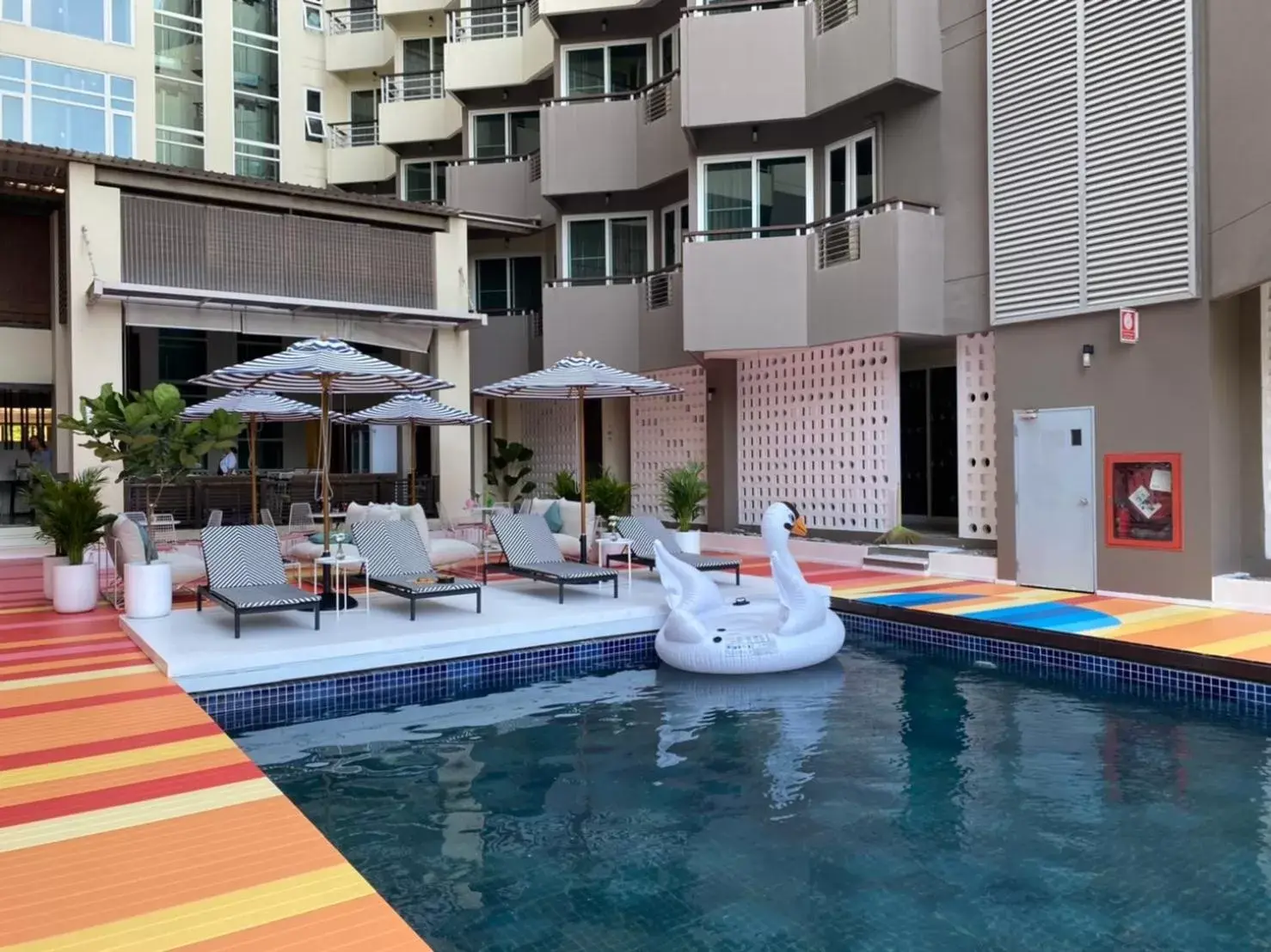 Swimming Pool in Sala at Hua Hin Serviced Apartment & Hotel