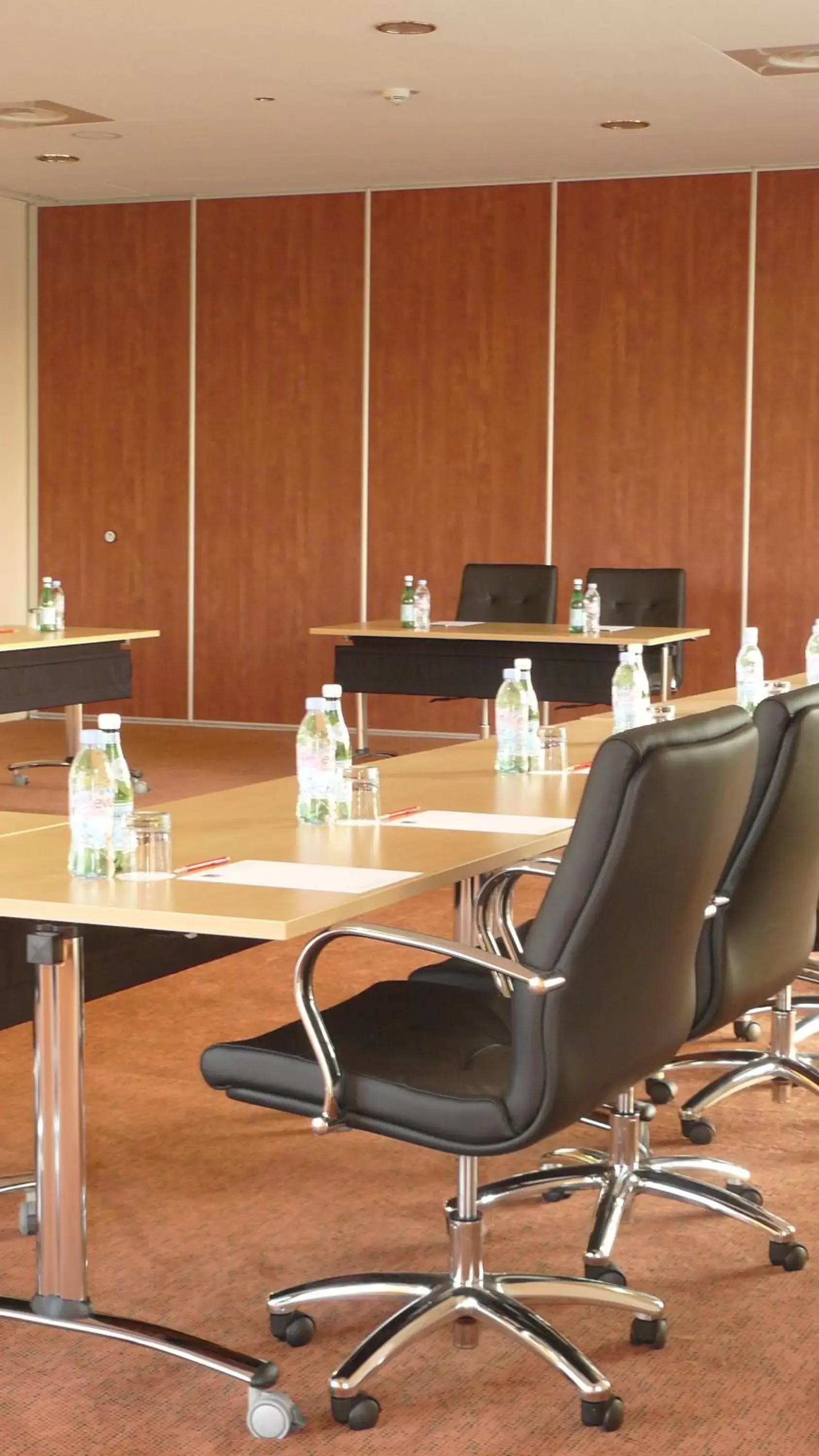 Business facilities in Residhome Suites Paris Sénart