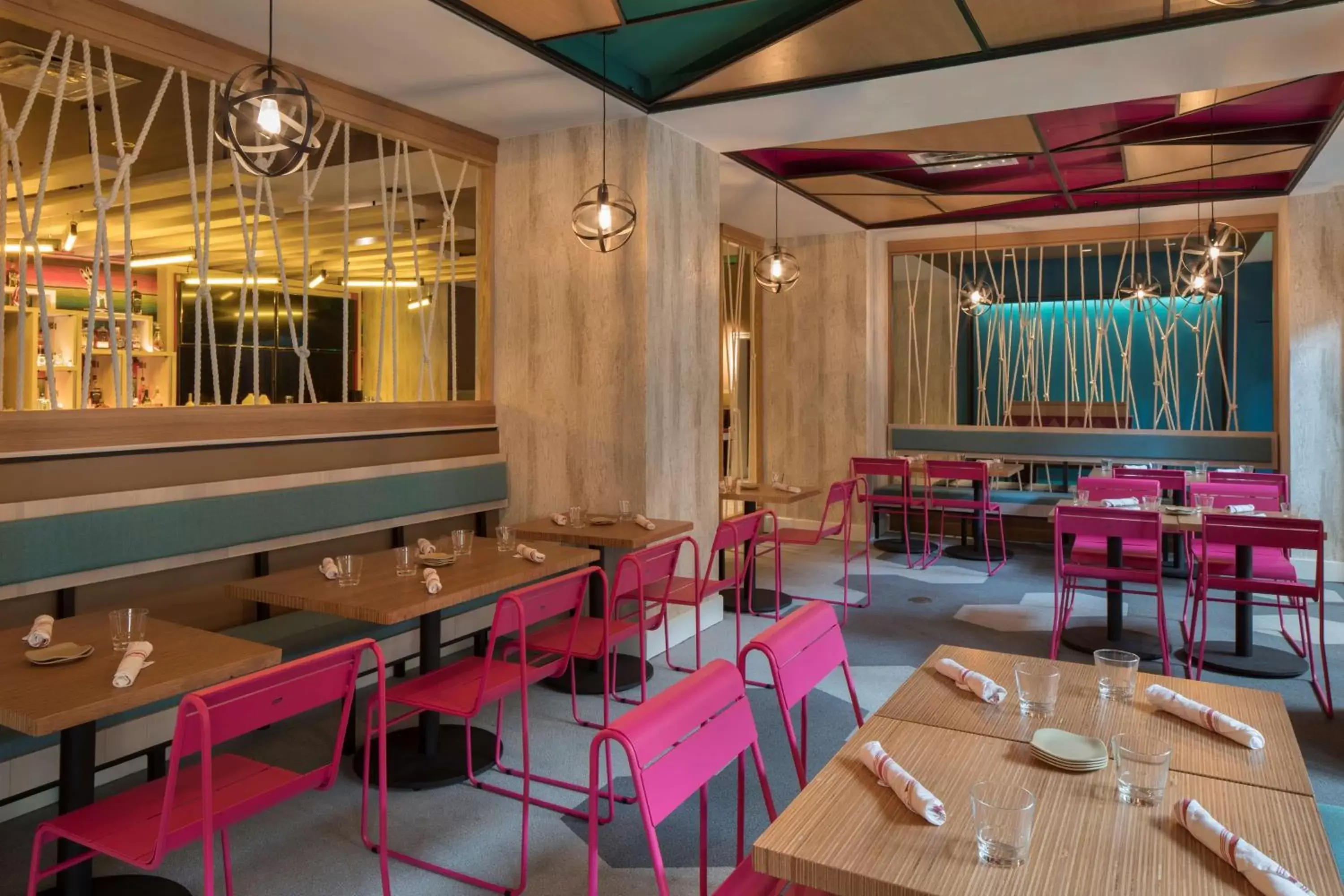 Restaurant/places to eat in Hilton Daytona Beach Resort Restaurant/places to eat in Hilton Daytona Beach Resort